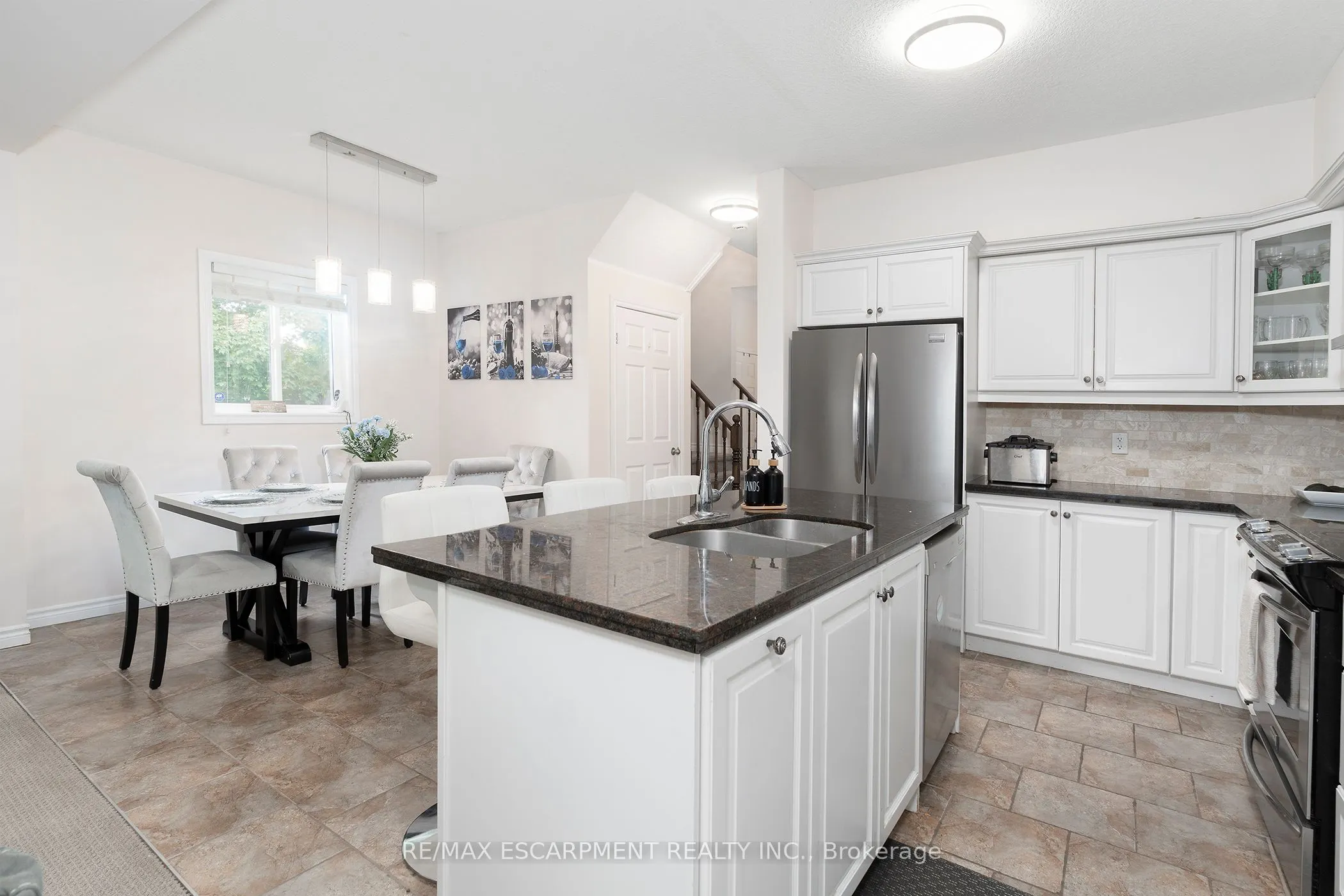 345 Glancaster Road, #14