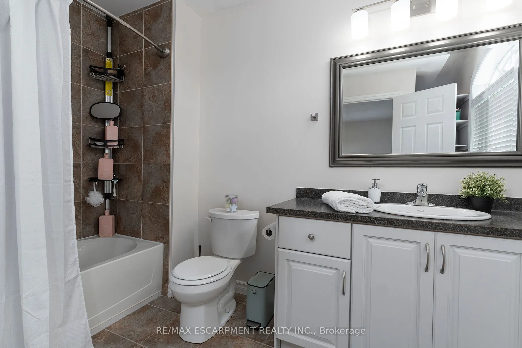 345 Glancaster Road, #14