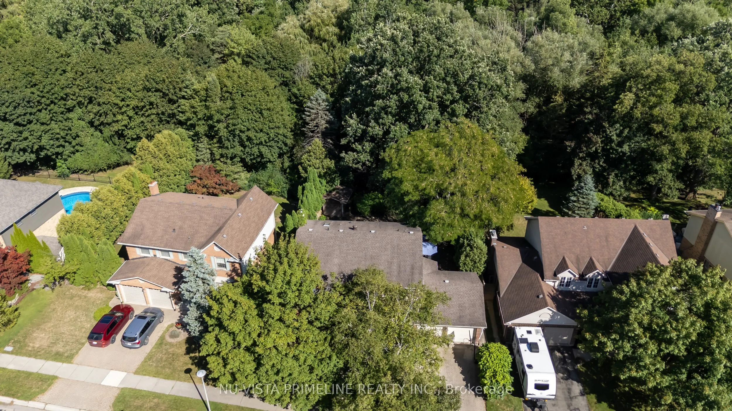 50 Meridene Crescent E
