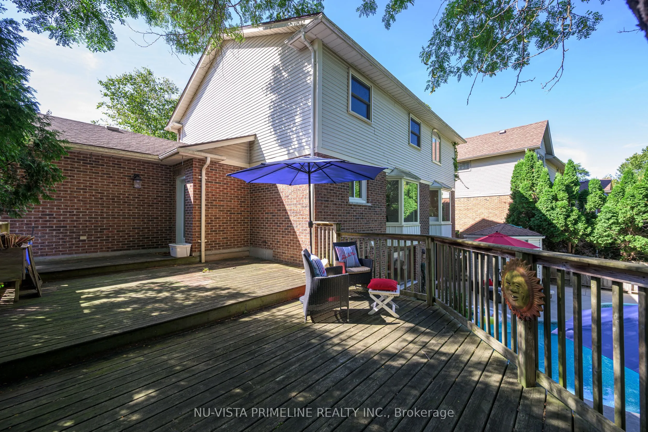50 Meridene Crescent E