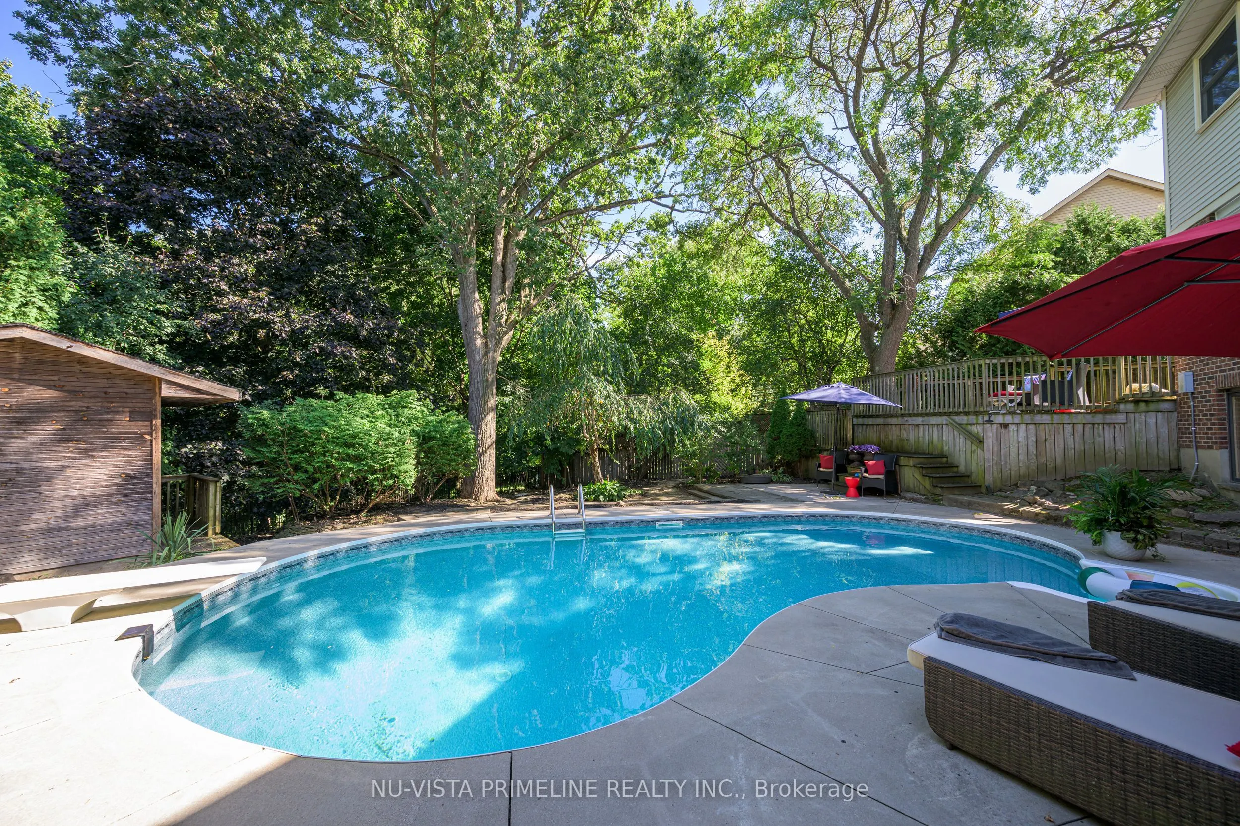 50 Meridene Crescent E