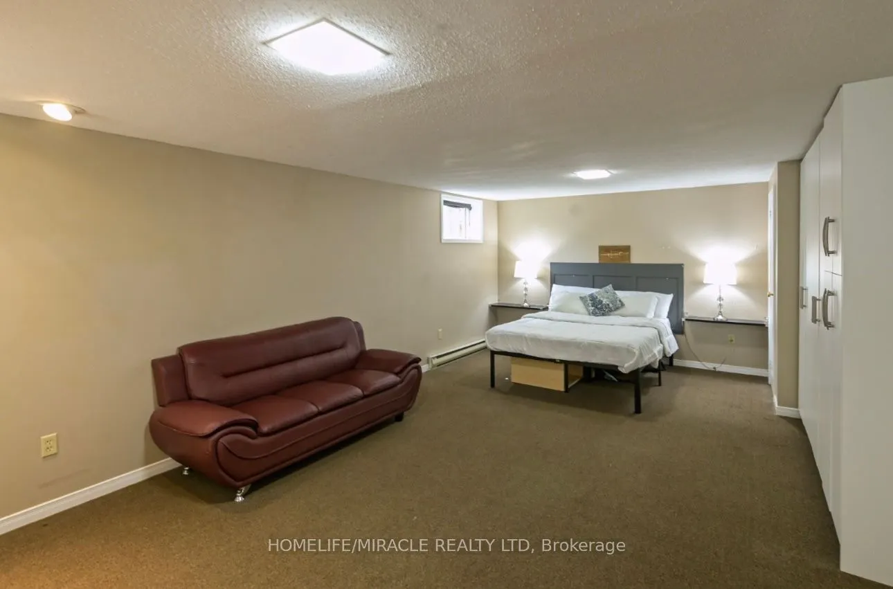 65 Scott Street, #2