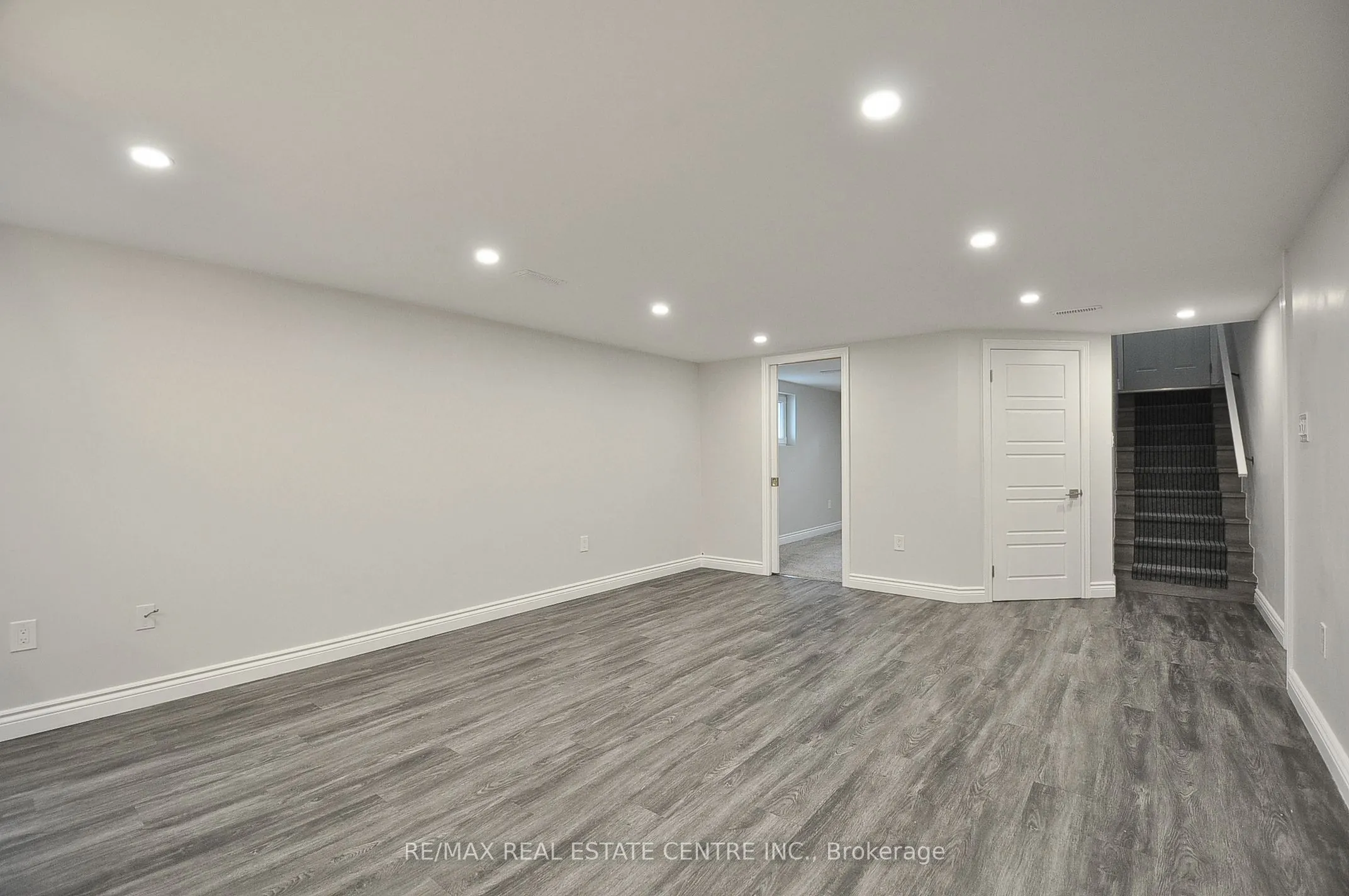 83 Burbank Road