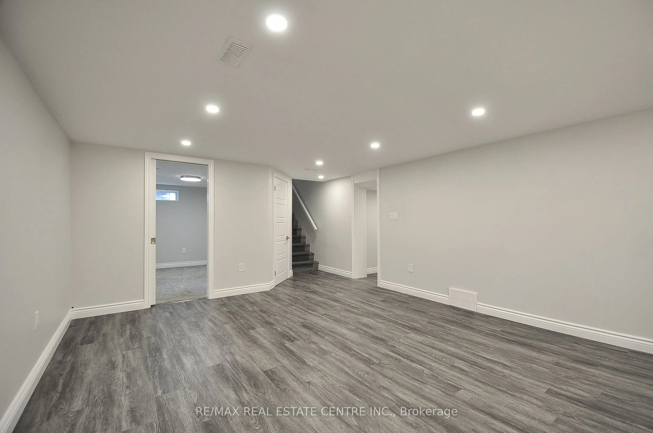 83 Burbank Road