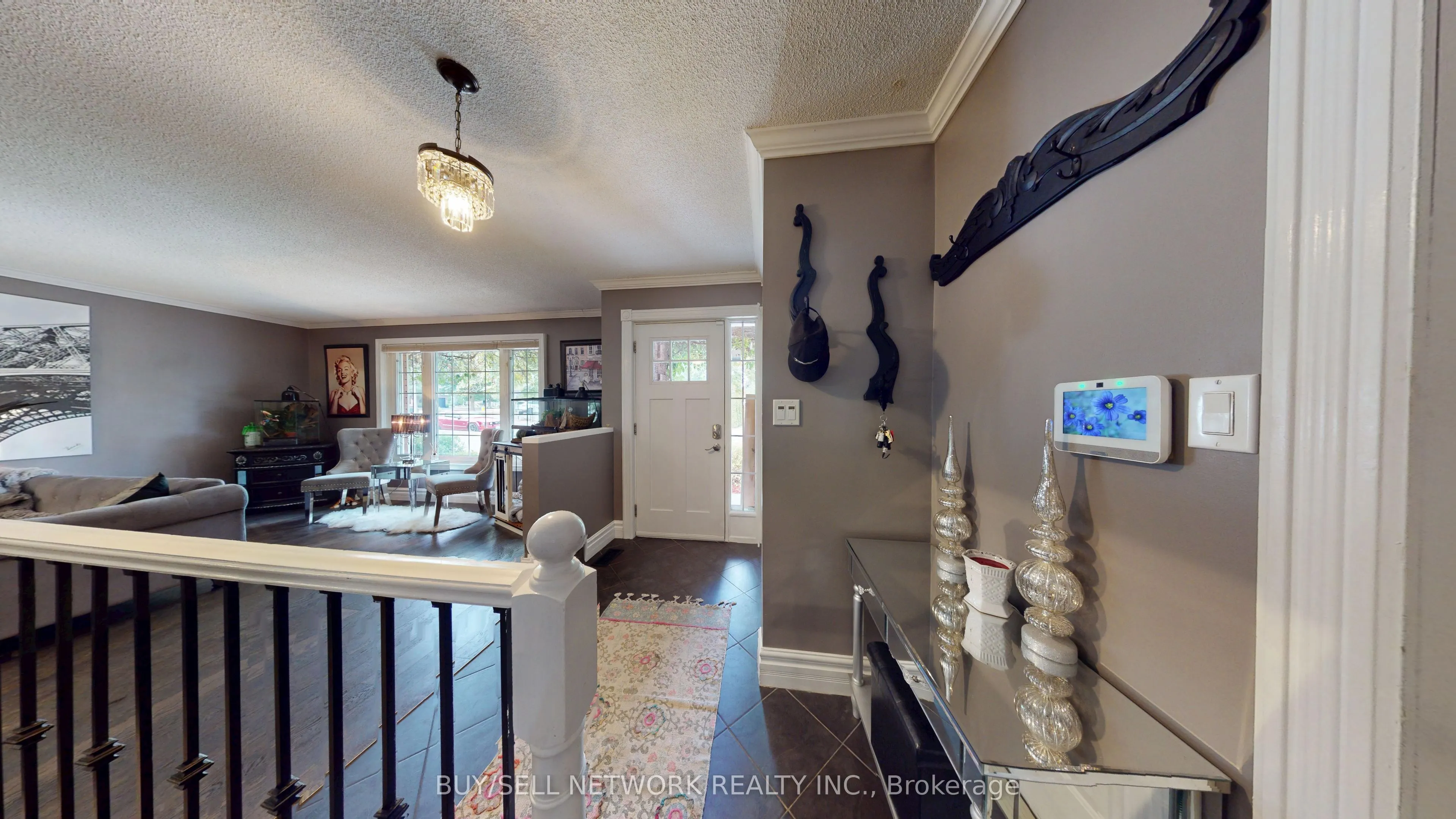 2504 Idyllwood Crescent