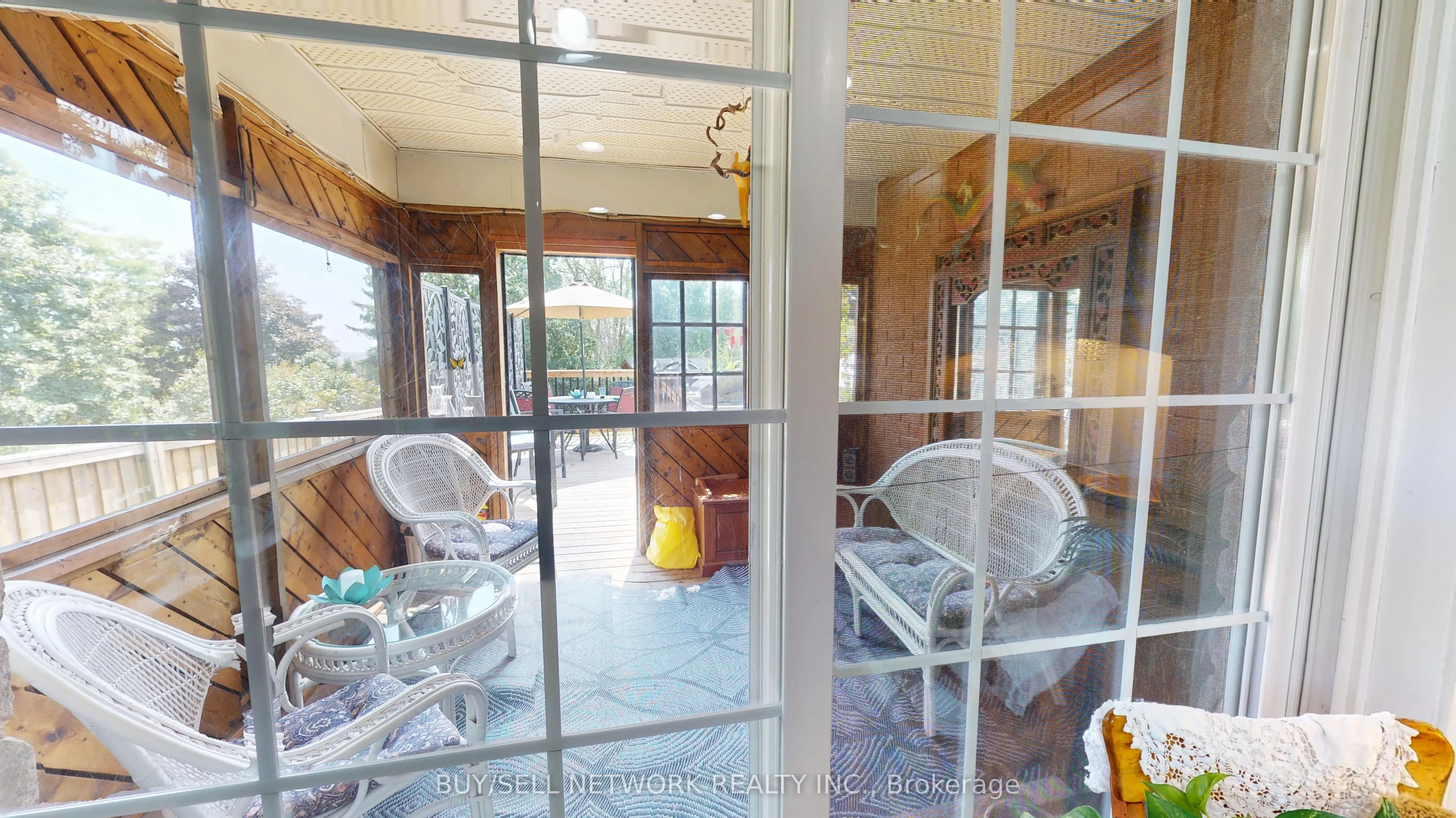 2504 Idyllwood Crescent