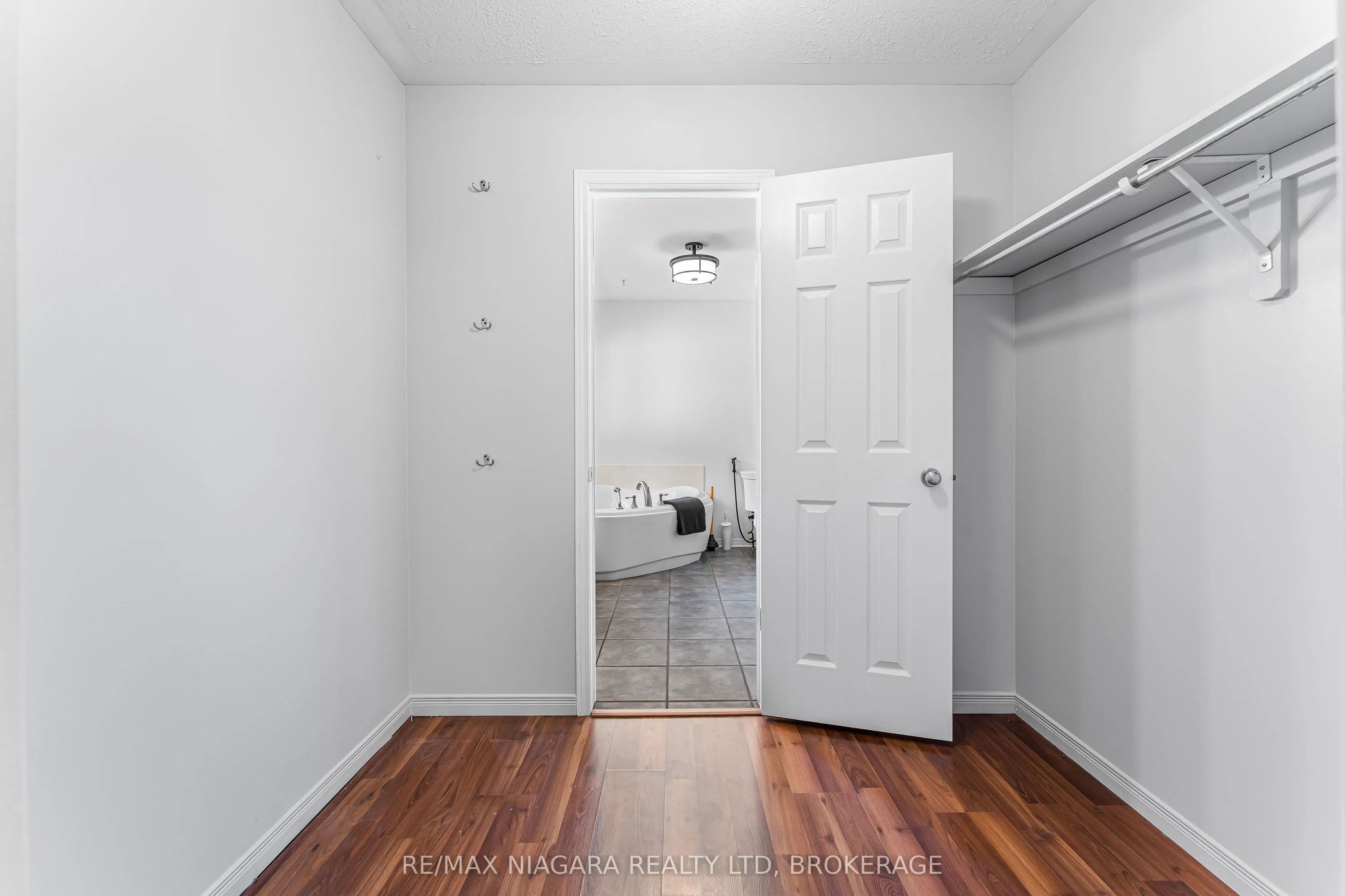 113 Foxtail Avenue