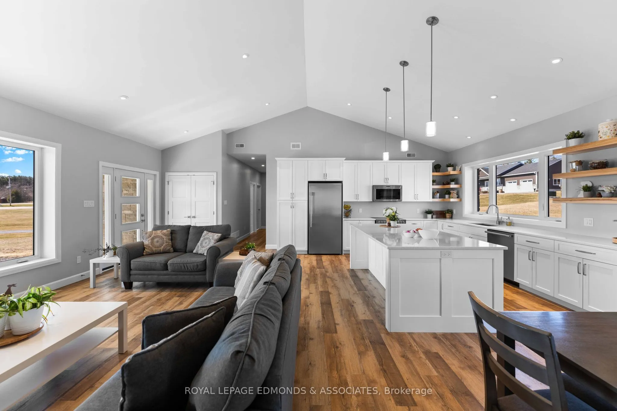 346 Foresters Falls Road