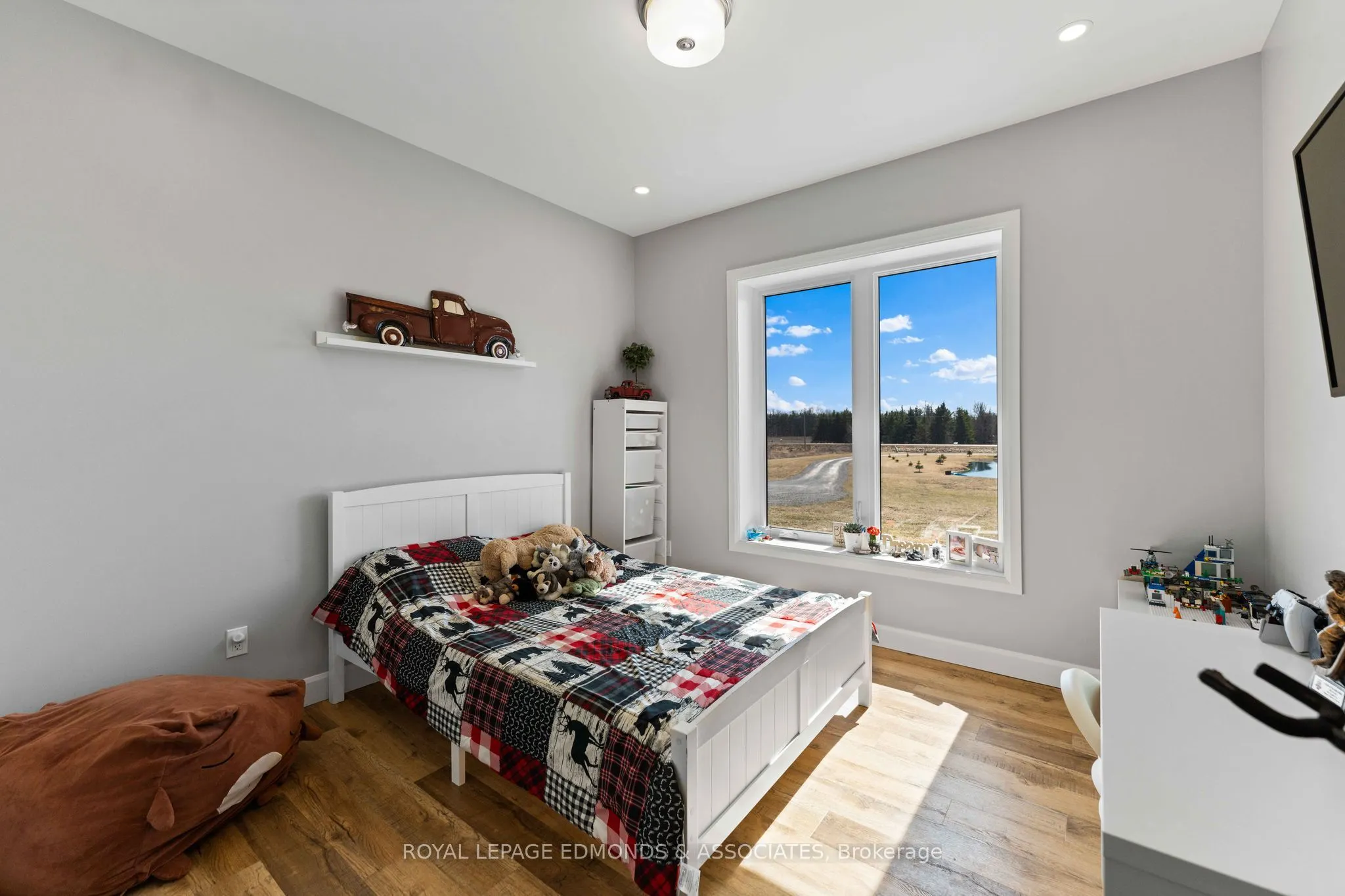 346 Foresters Falls Road