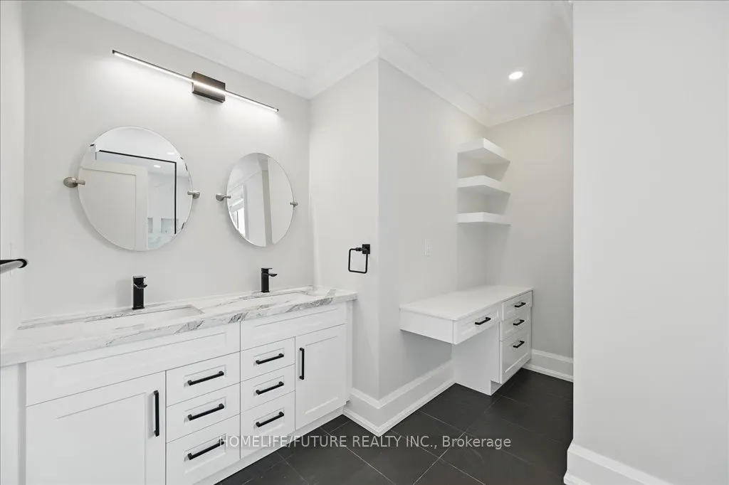 7 Grandview Avenue