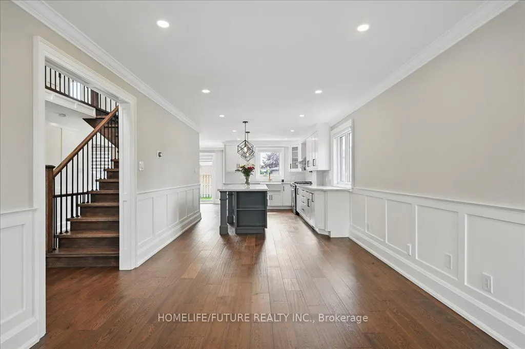 7 Grandview Avenue