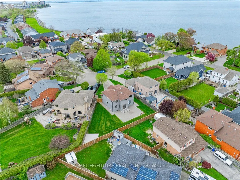 7 Grandview Avenue