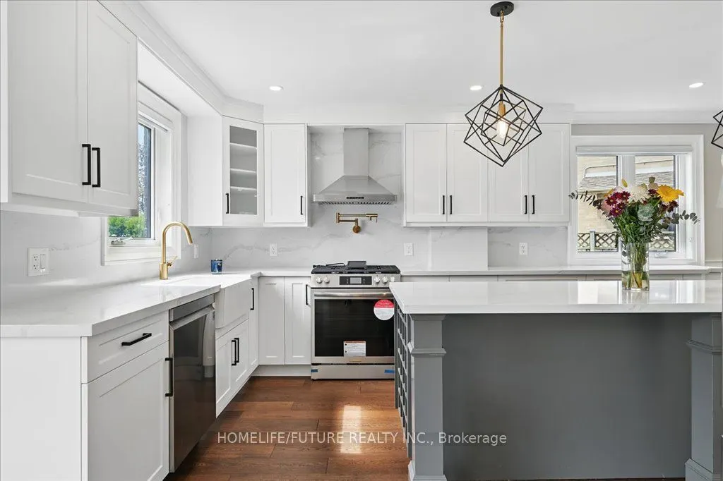 7 Grandview Avenue