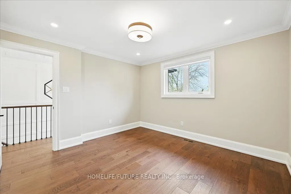 7 Grandview Avenue