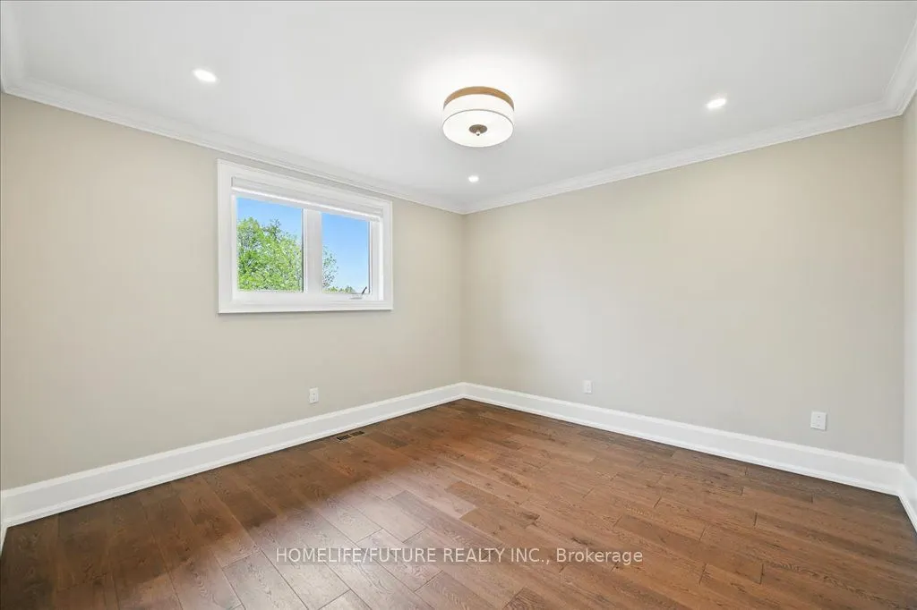 7 Grandview Avenue