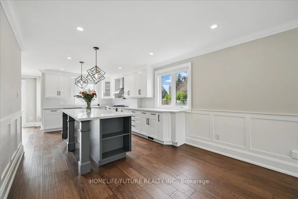 7 Grandview Avenue