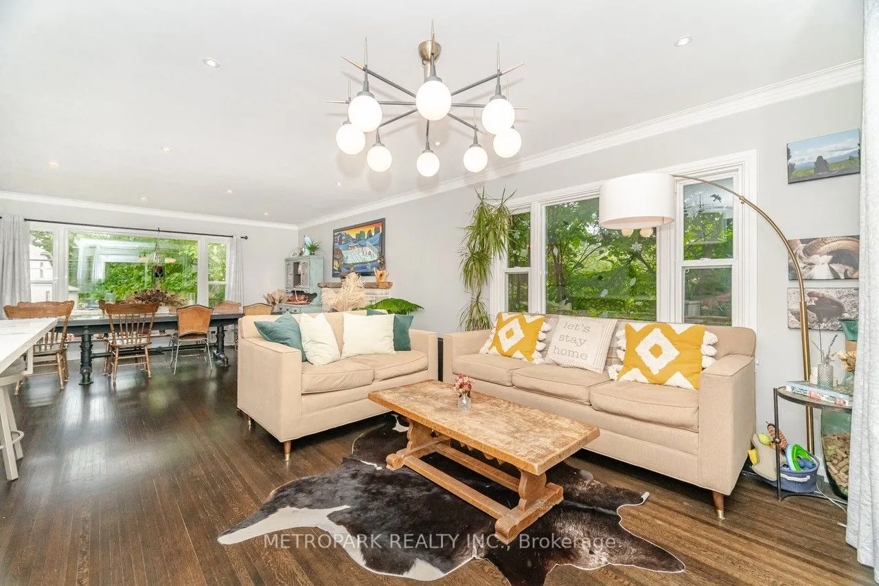 82 Creighton Road