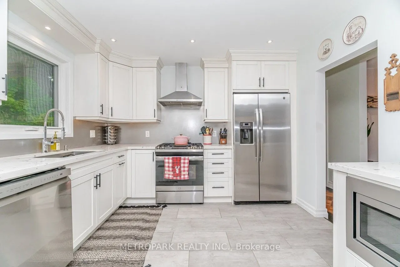 82 Creighton Road