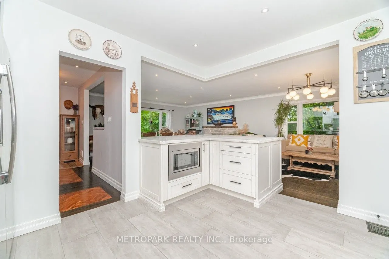 82 Creighton Road