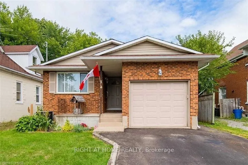 3 Herrick Avenue, #Bsmt