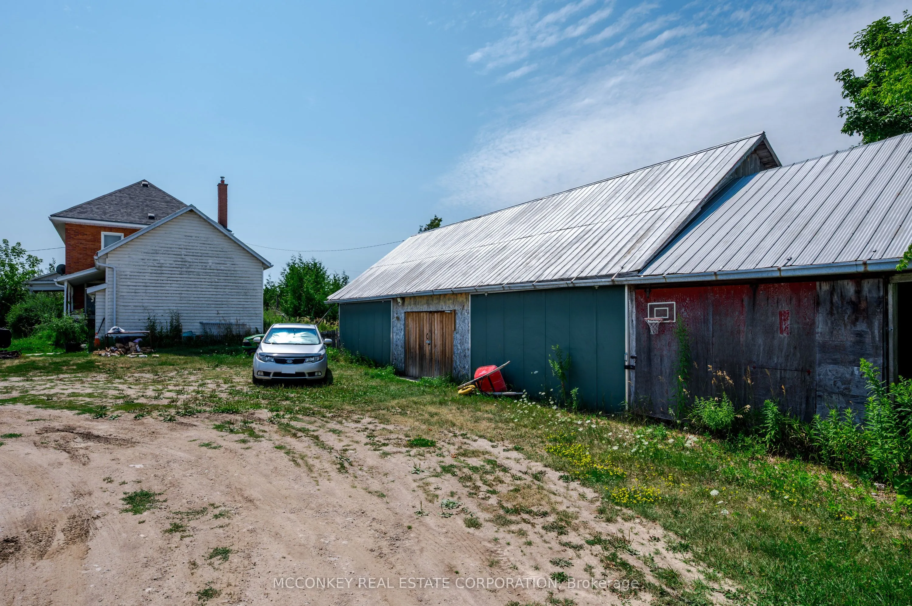 2137 DRUMMOND Line