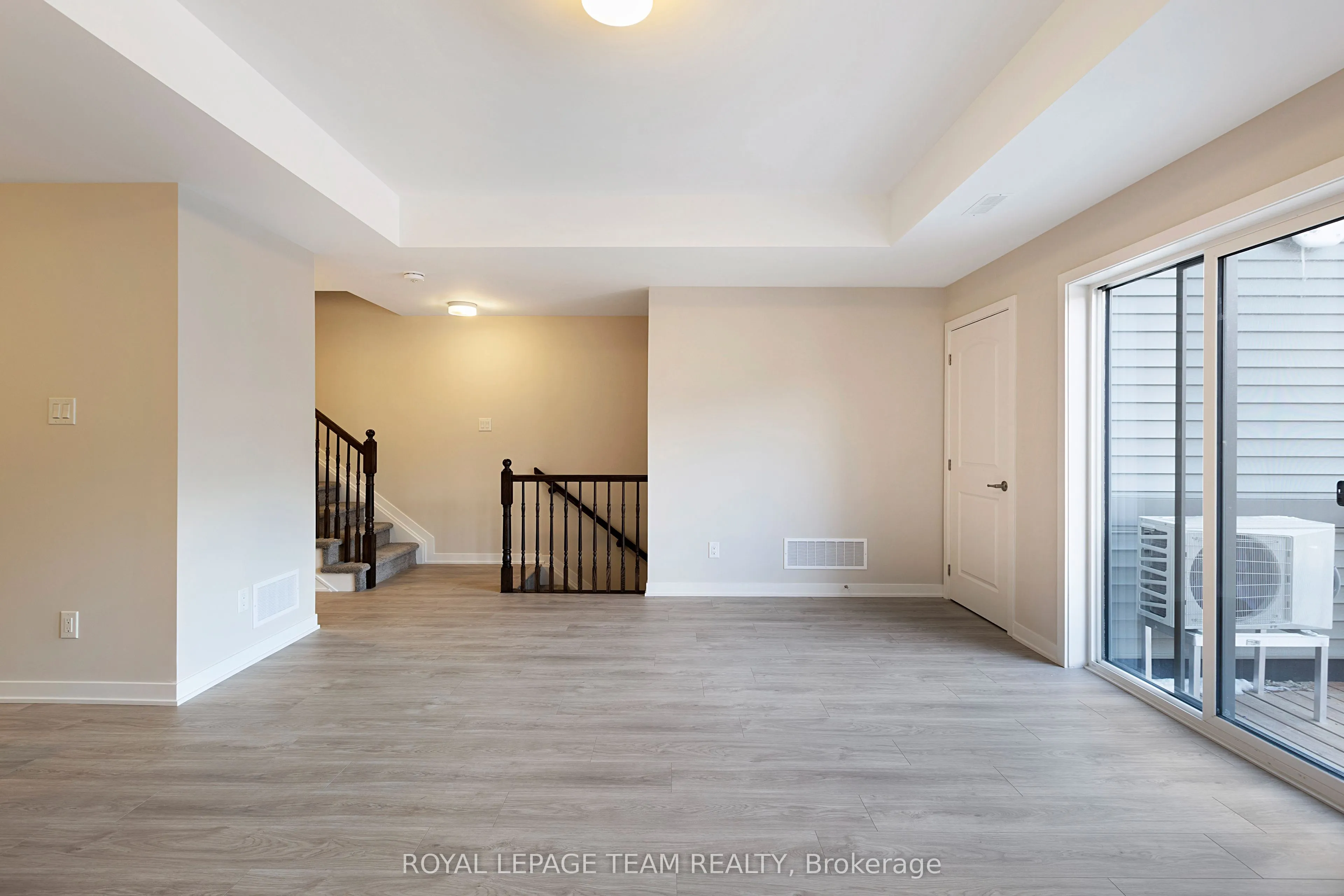 212 Parnian Pvt, #212