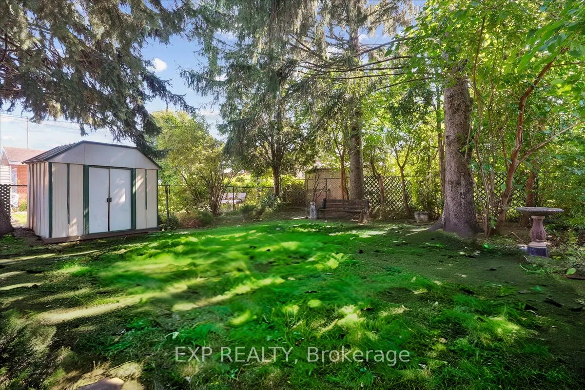41 Cameron Avenue S