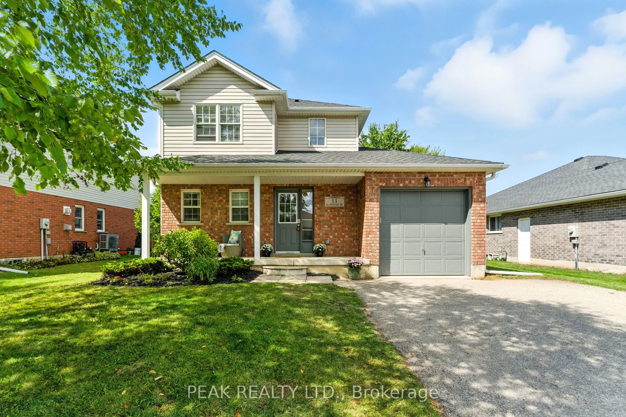 11 Macpherson Drive