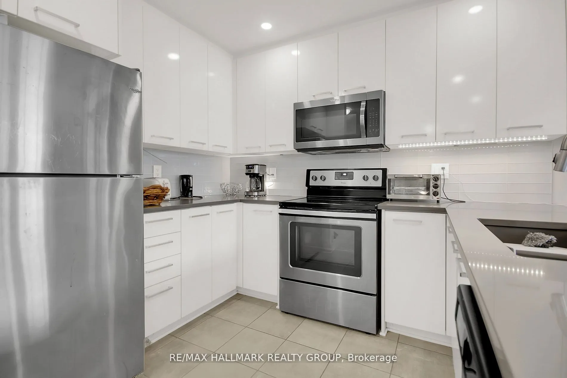 340 TRIBECA Private, #10