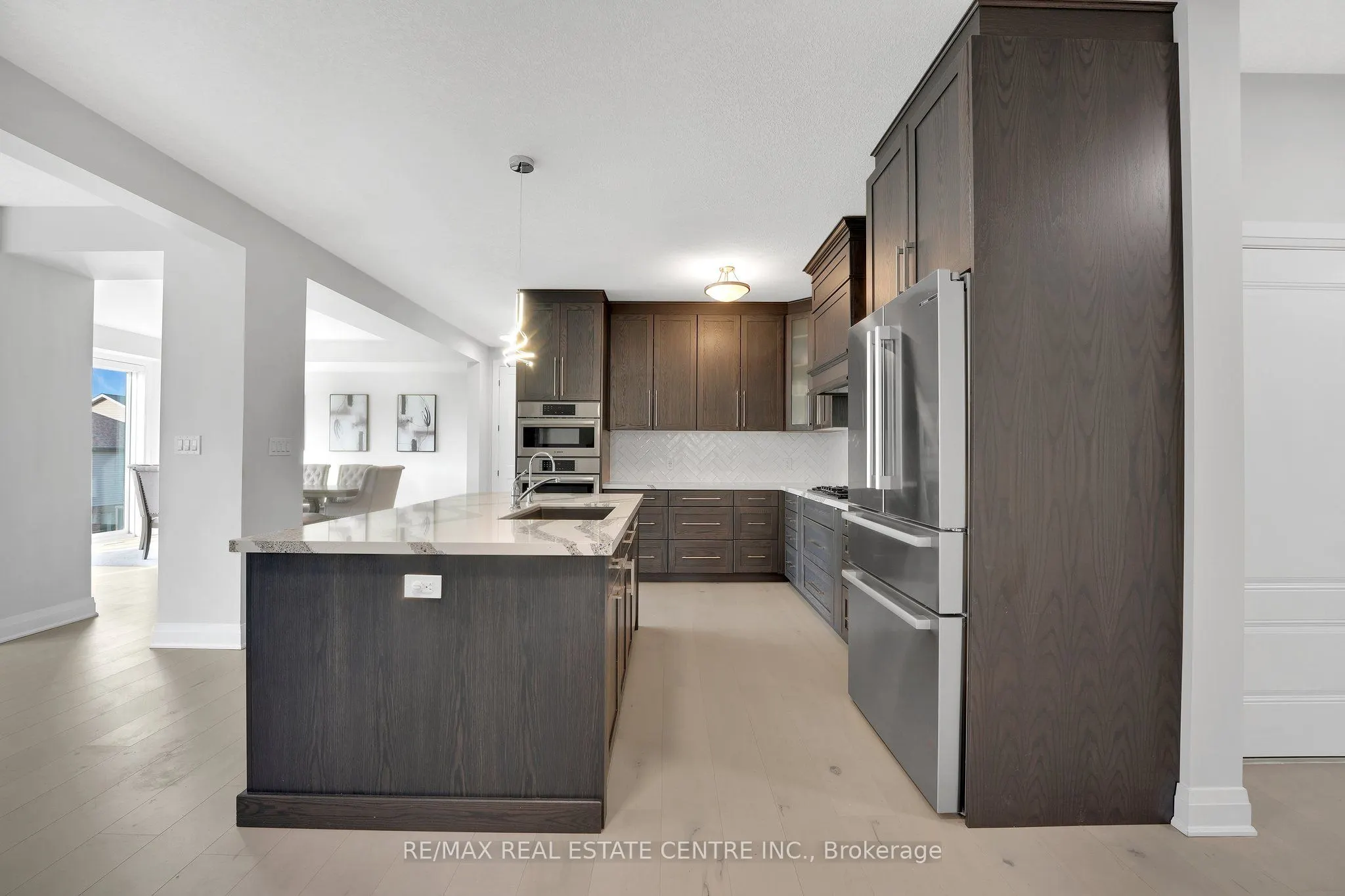 554 Bridgemill Crescent