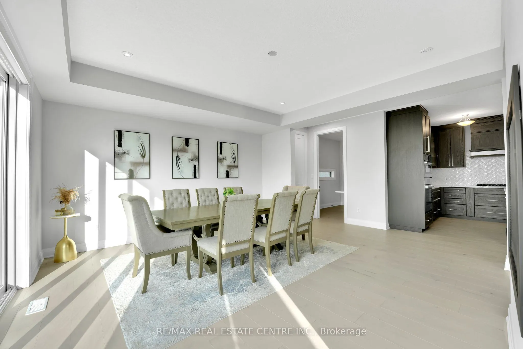 554 Bridgemill Crescent