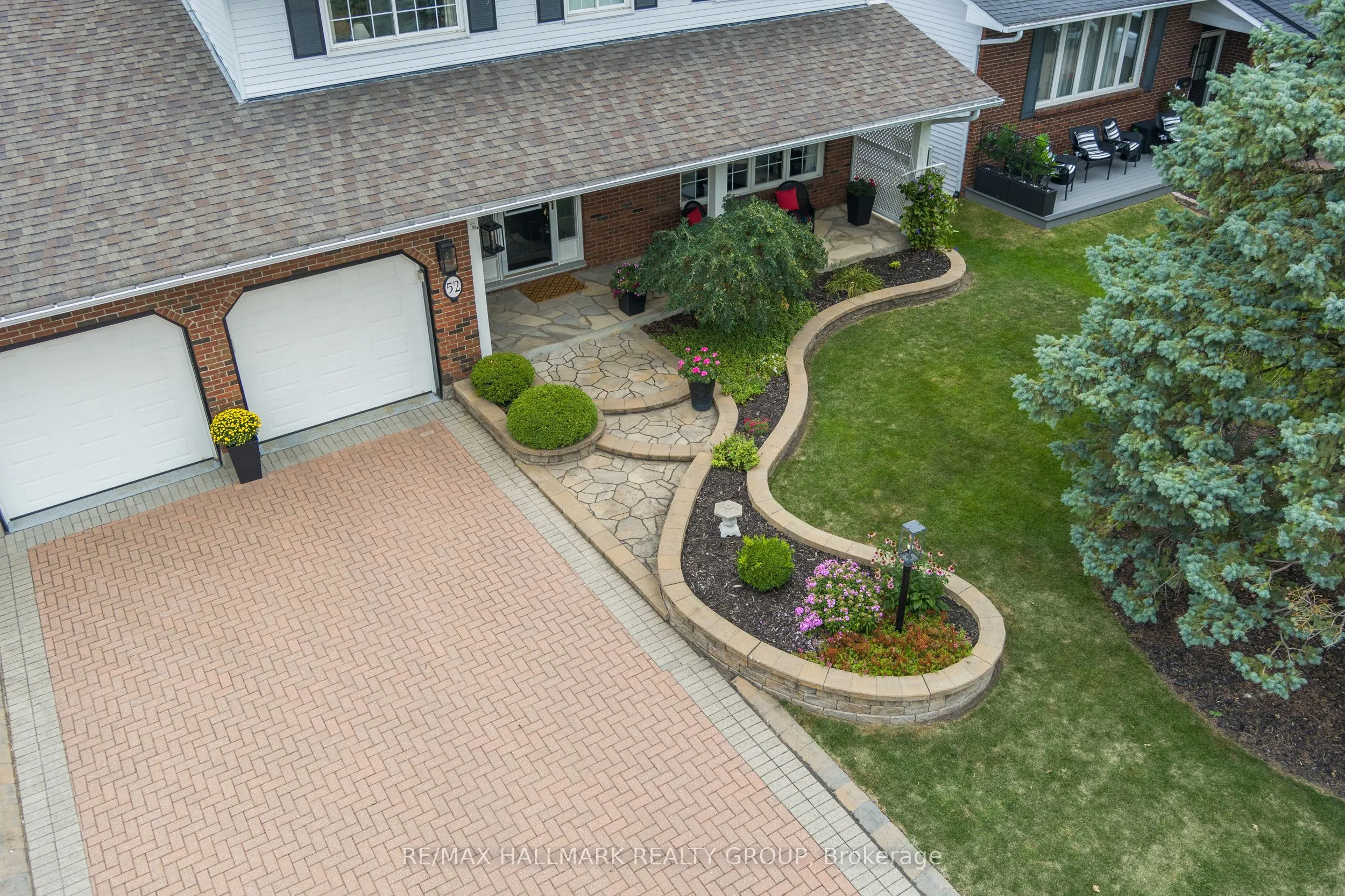 52 Knollsbrook Drive