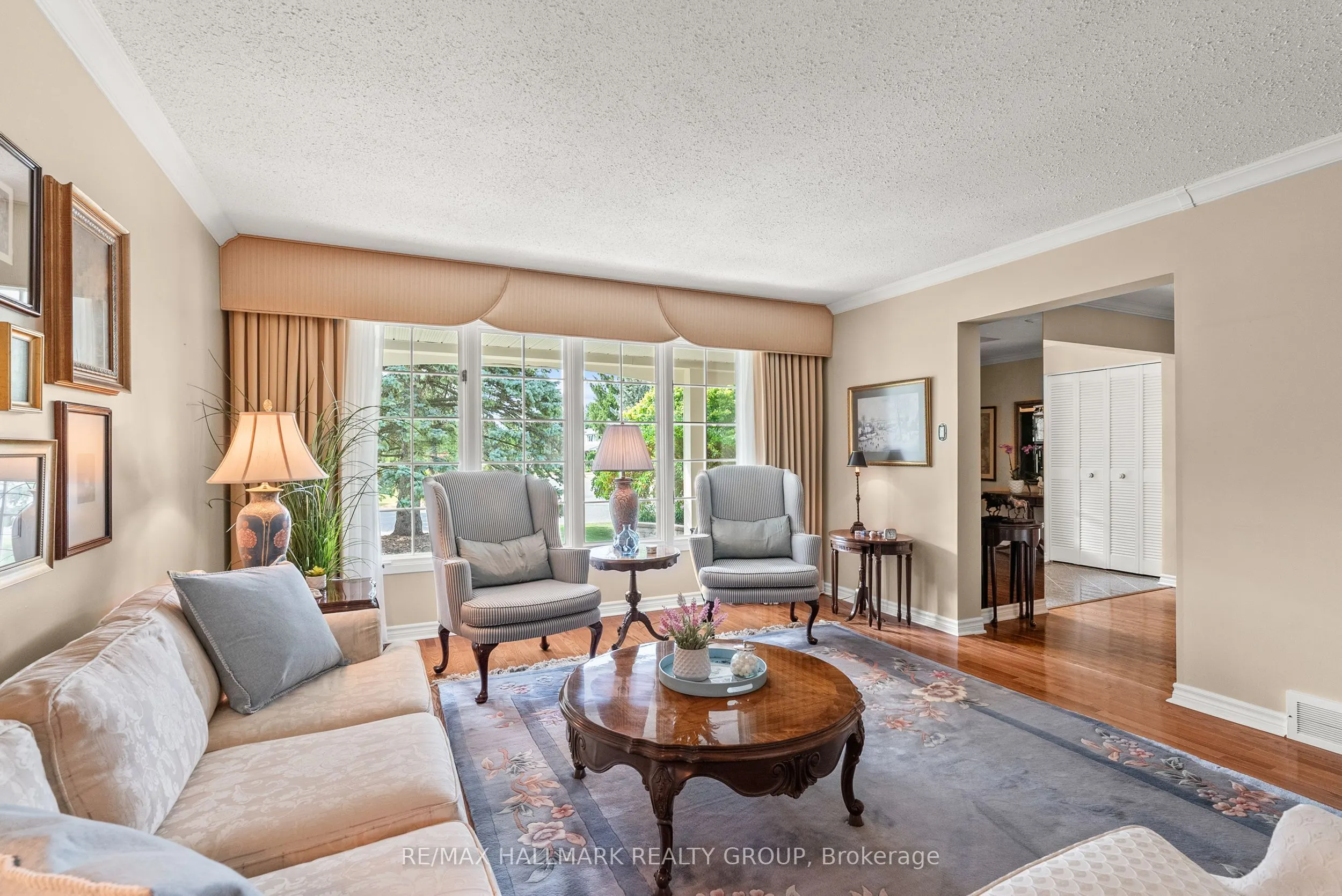 52 Knollsbrook Drive