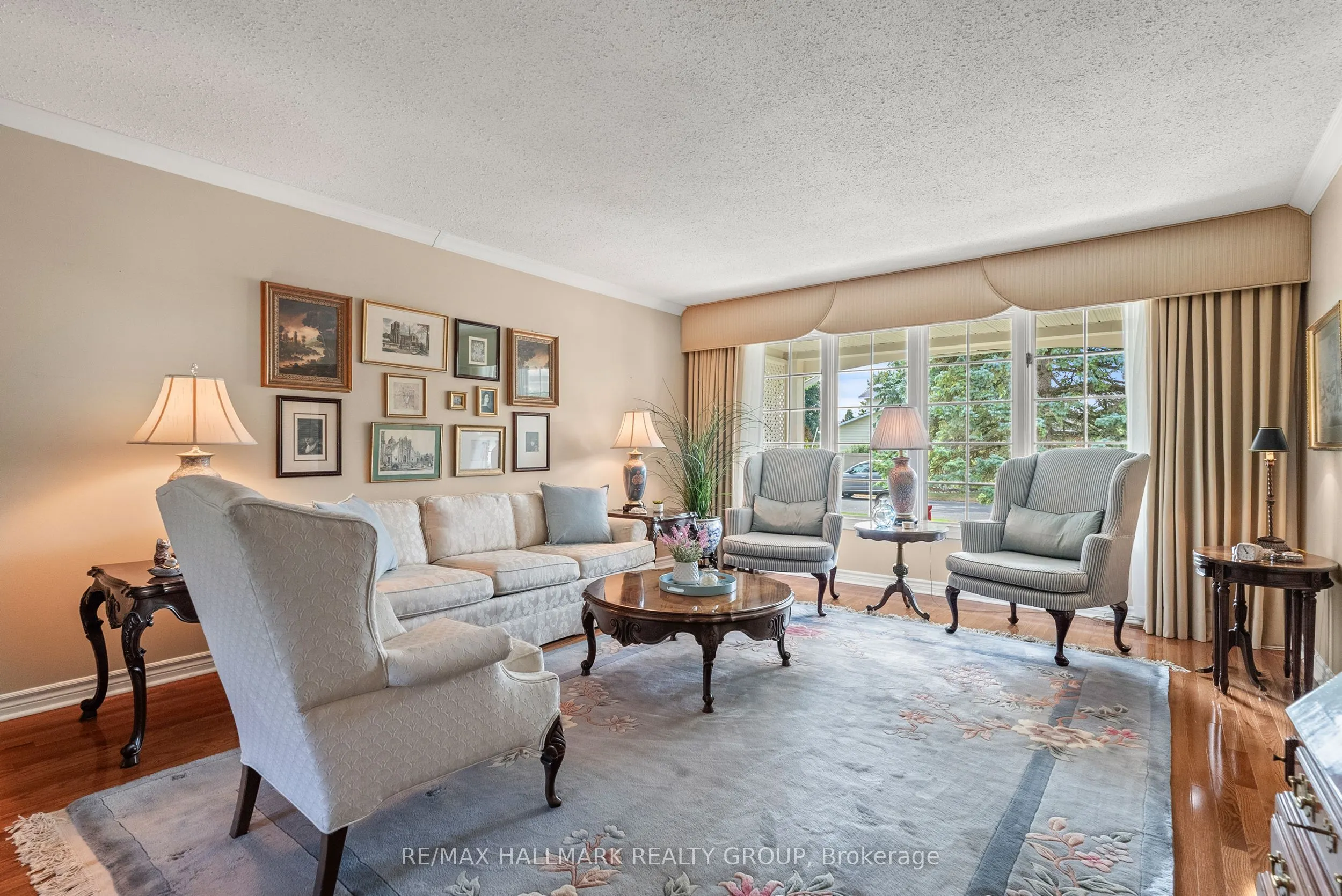 52 Knollsbrook Drive