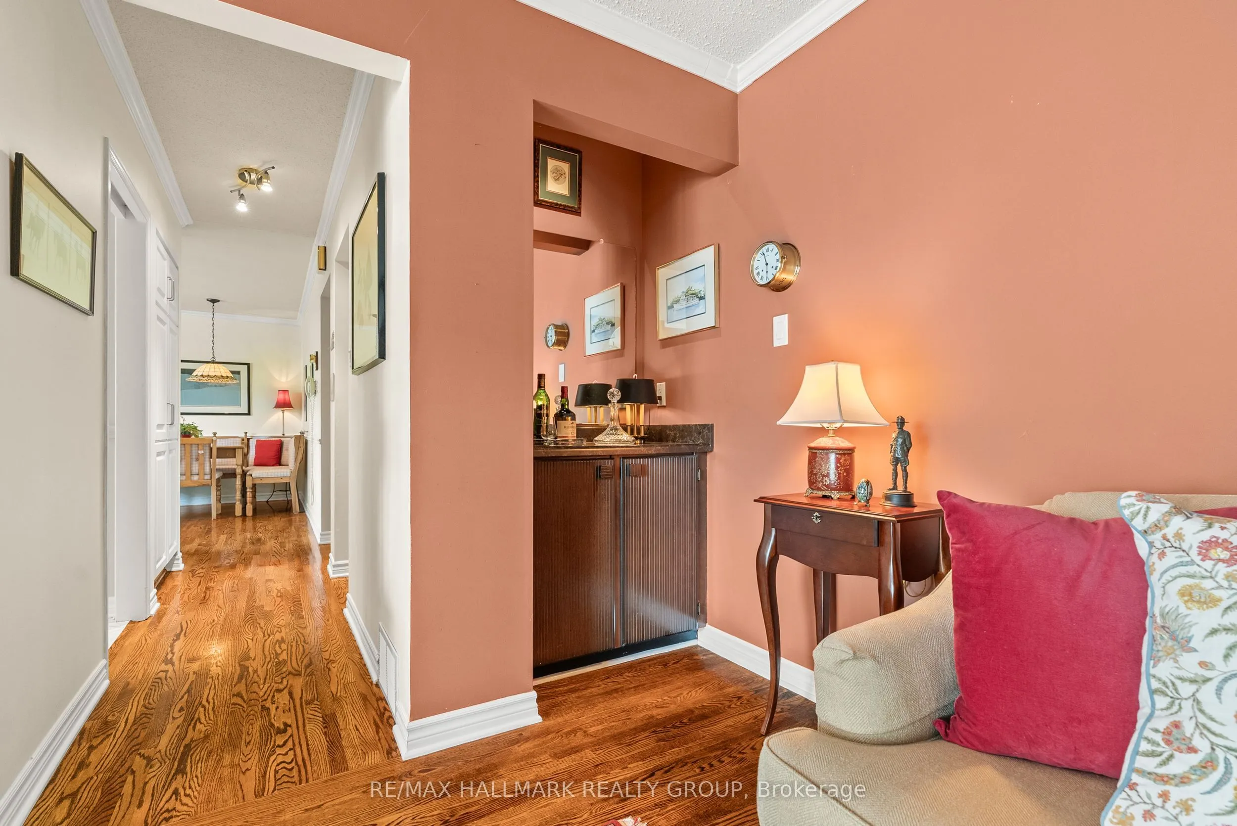 52 Knollsbrook Drive