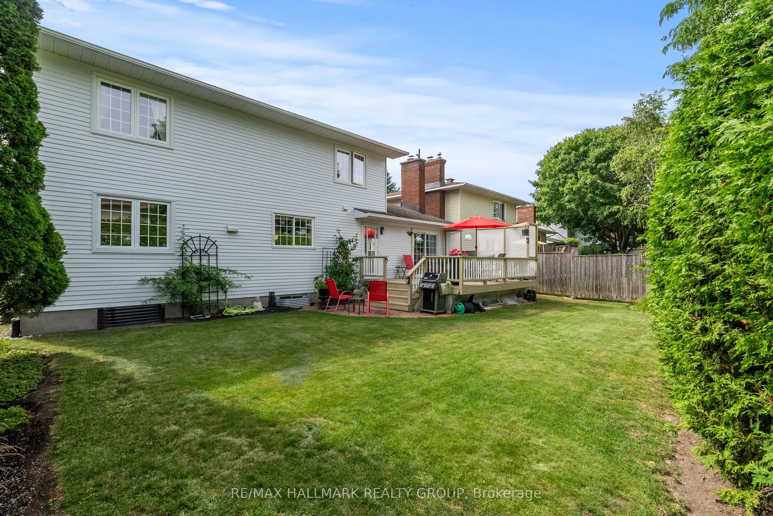 52 Knollsbrook Drive