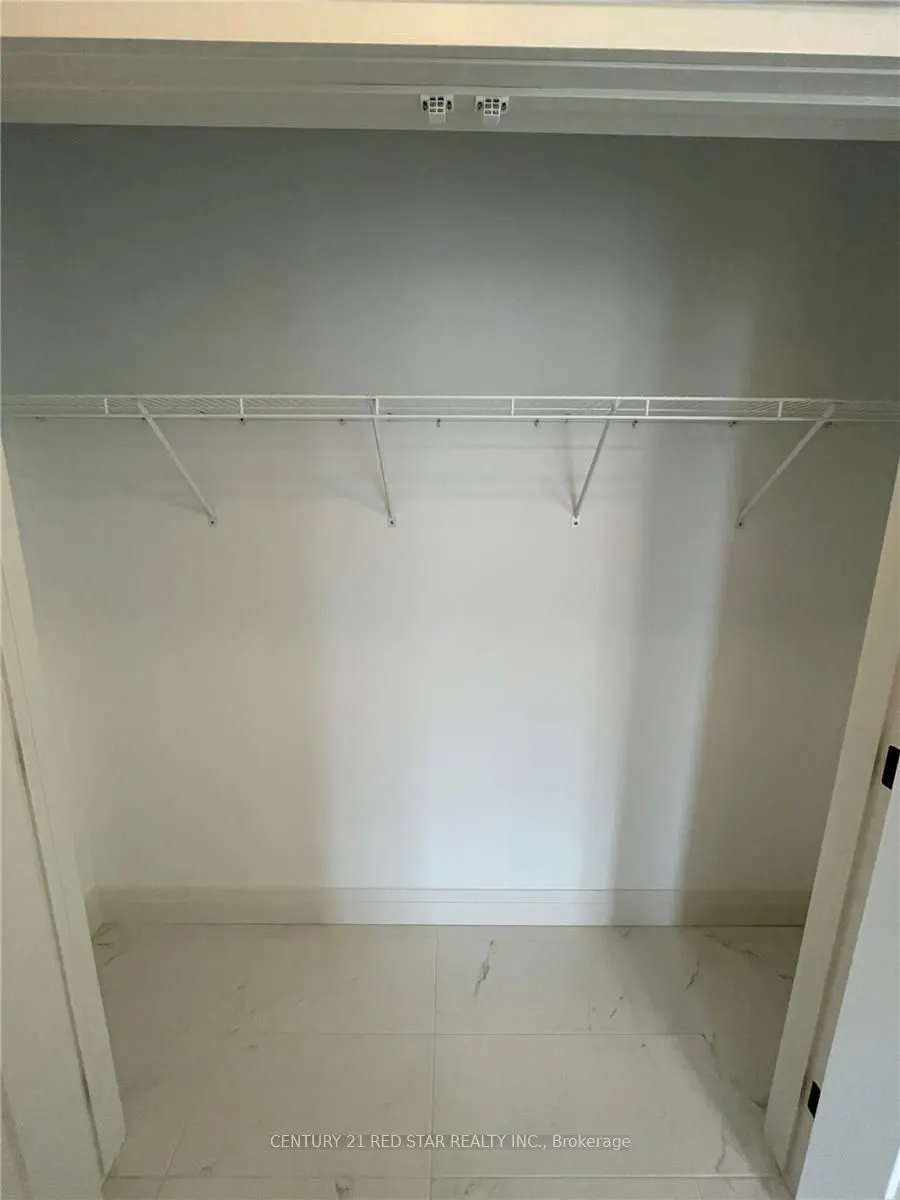 24 Rosina Lane