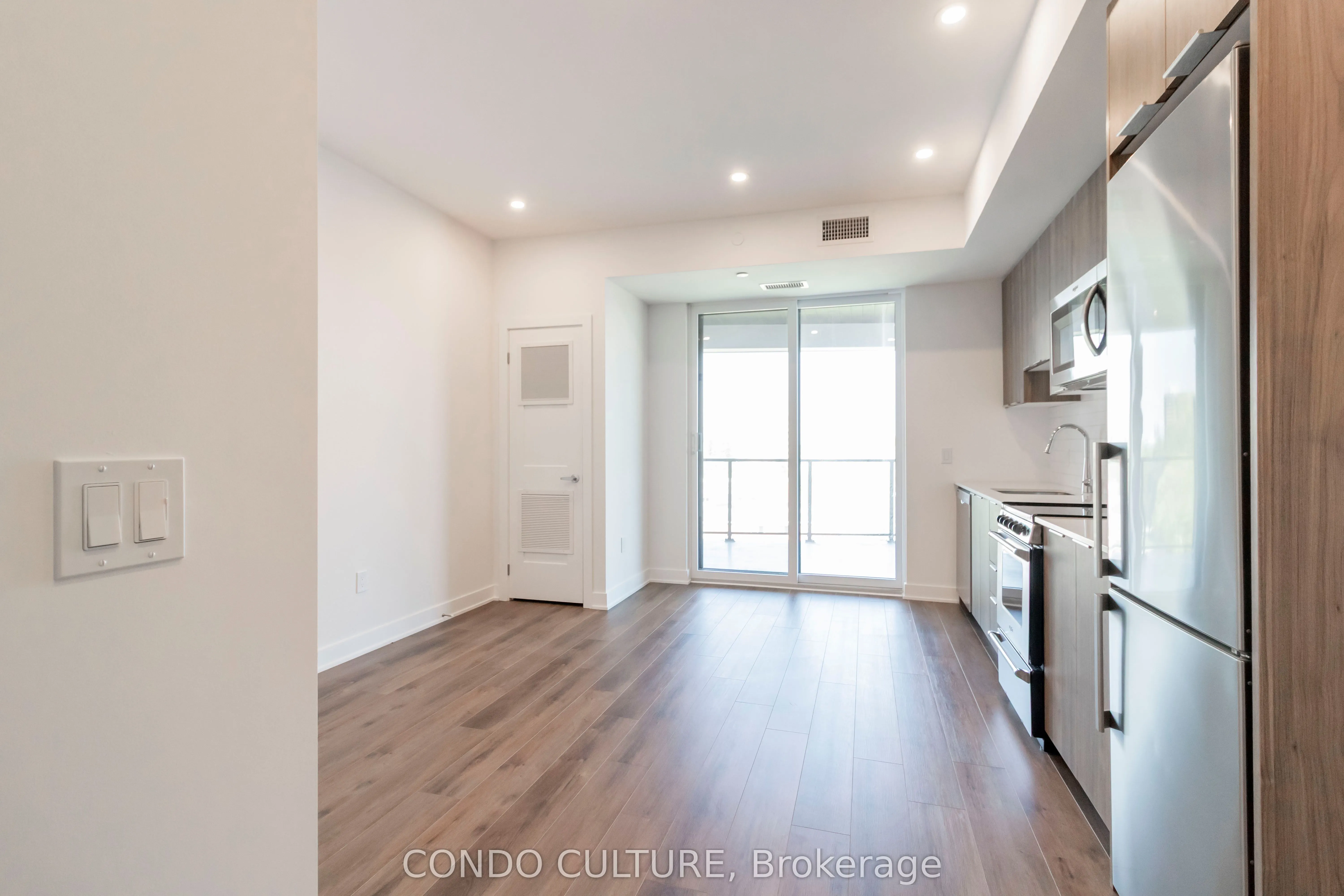 312 Erb Street W, #402