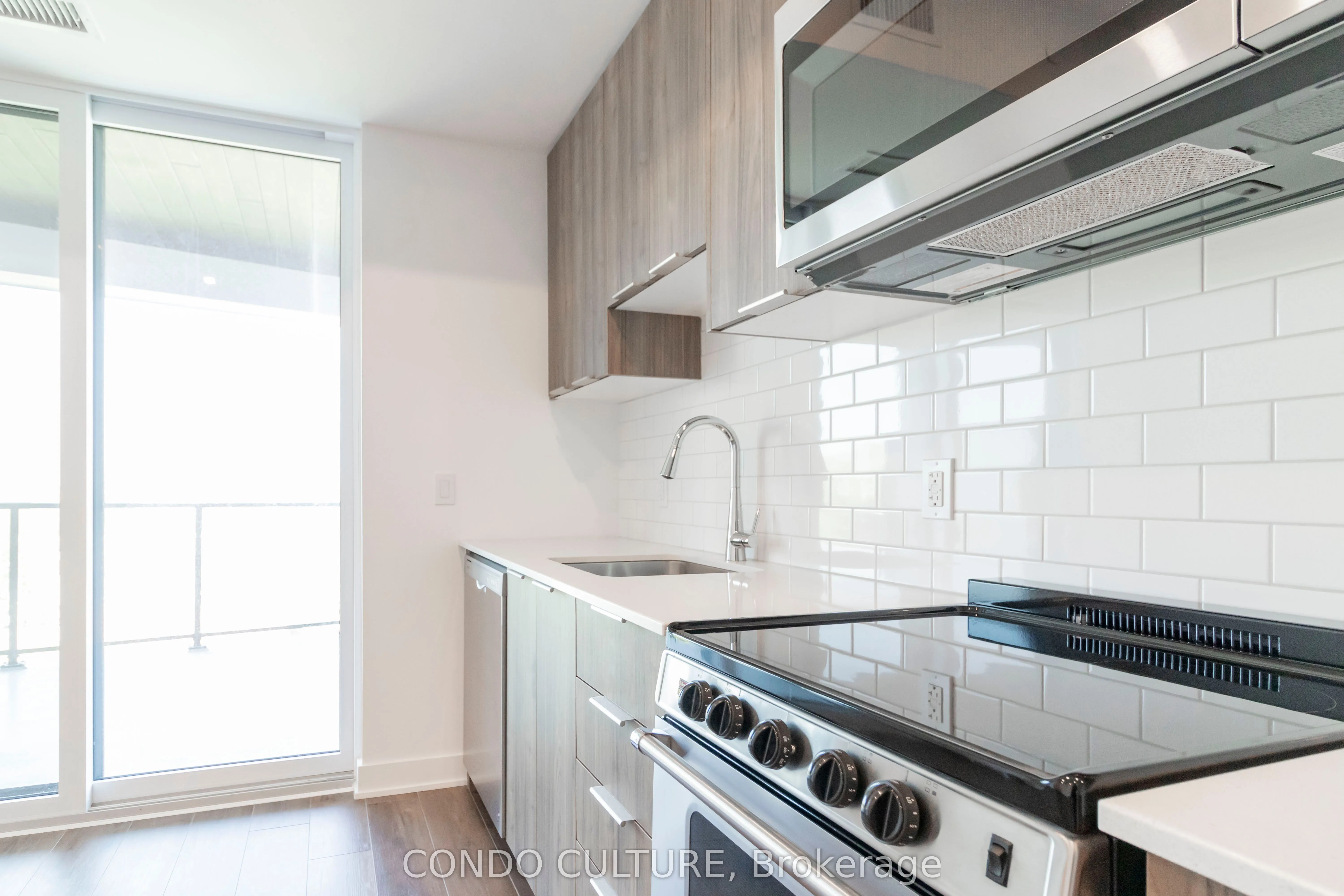 312 Erb Street W, #402