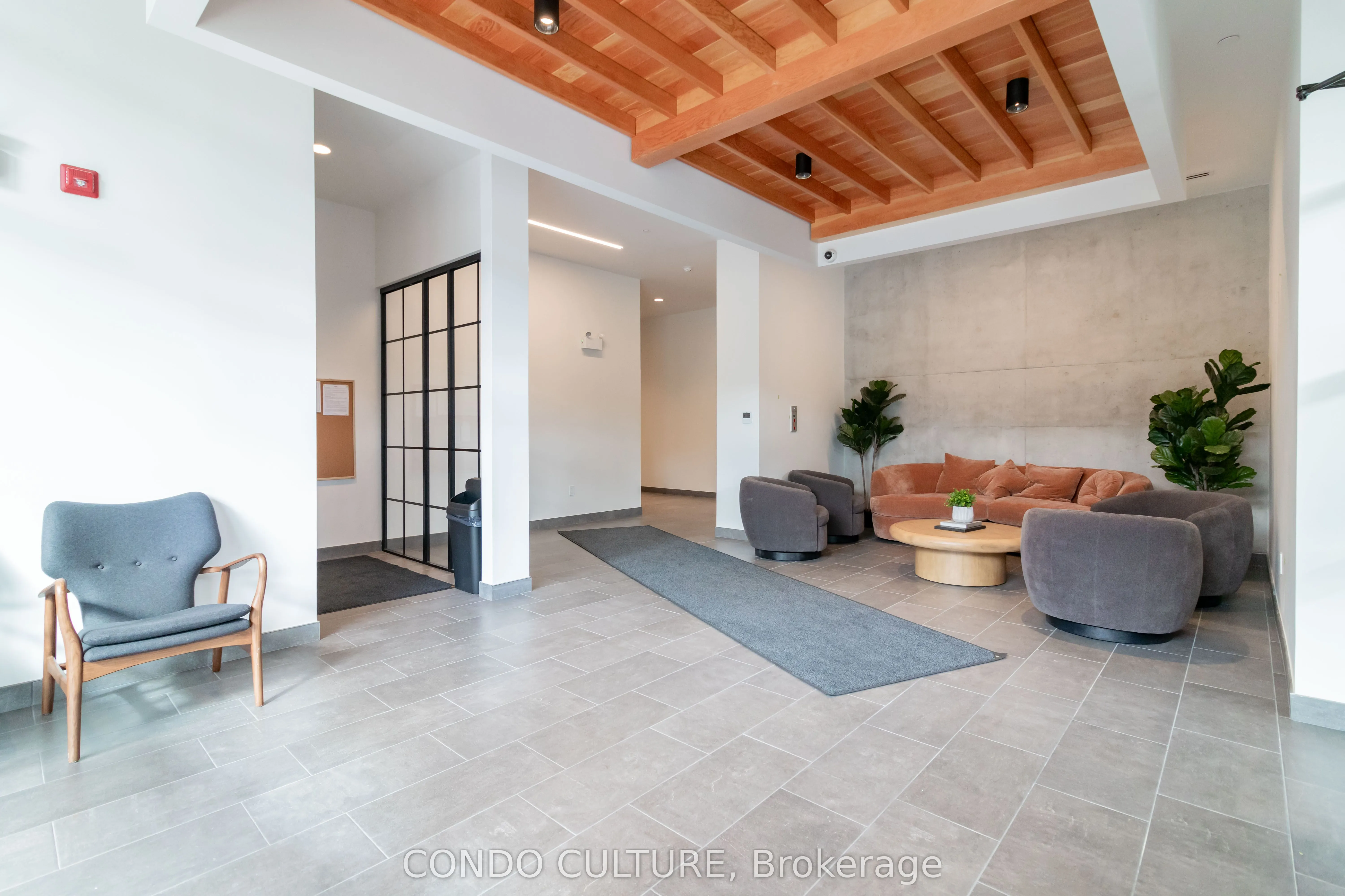 312 Erb Street W, #402