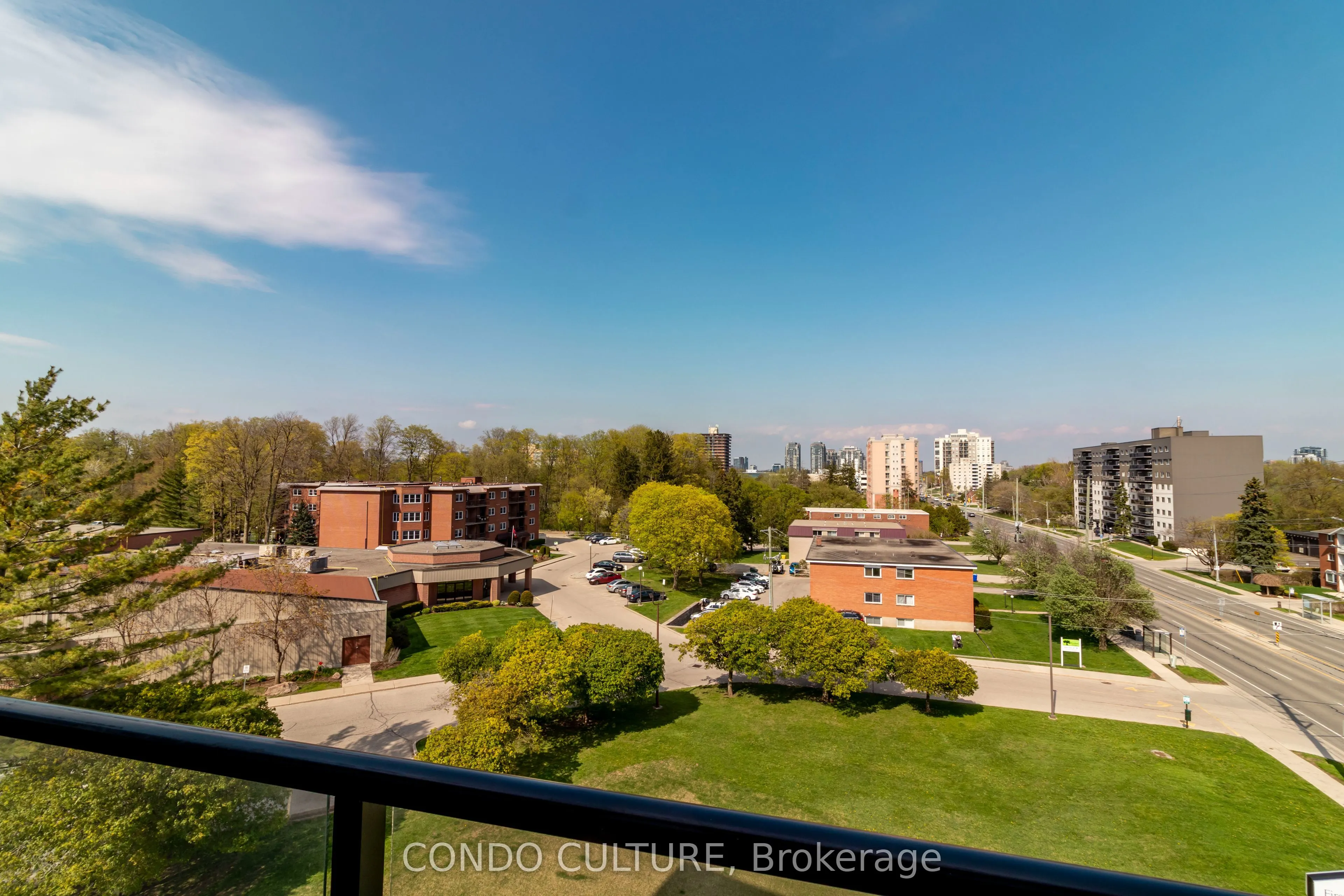 312 Erb Street W, #402