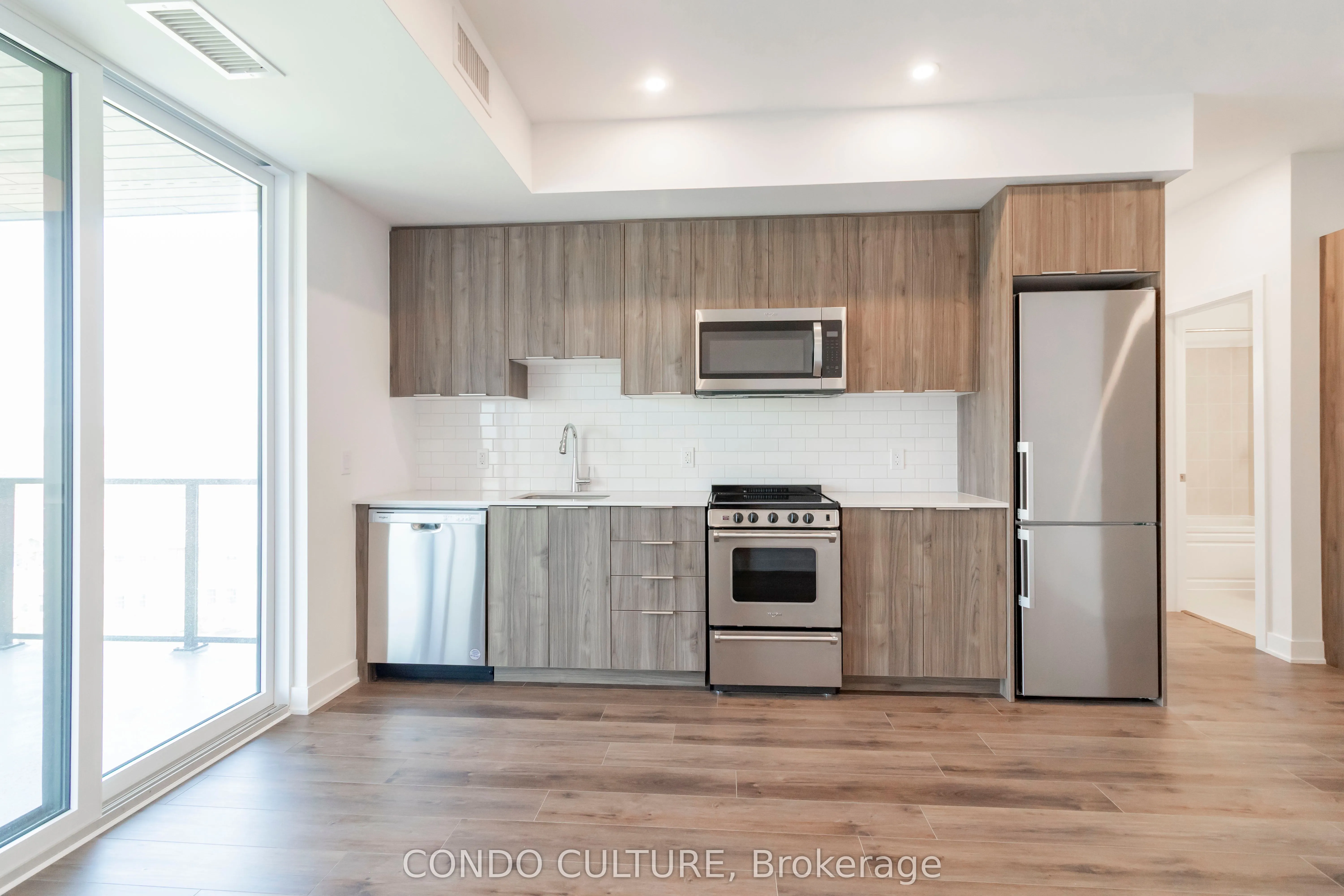 312 Erb Street W, #402
