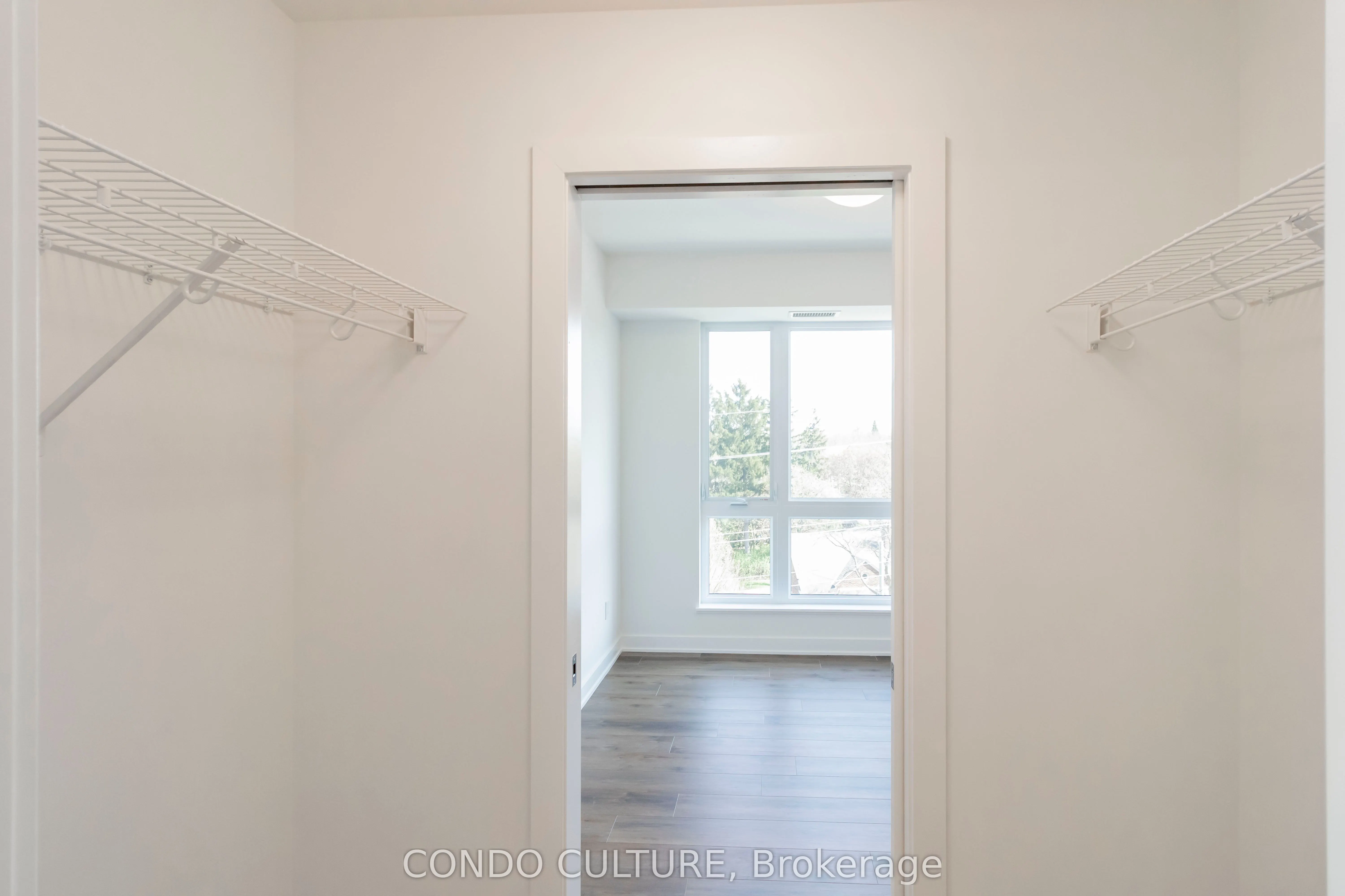 312 Erb Street W, #402