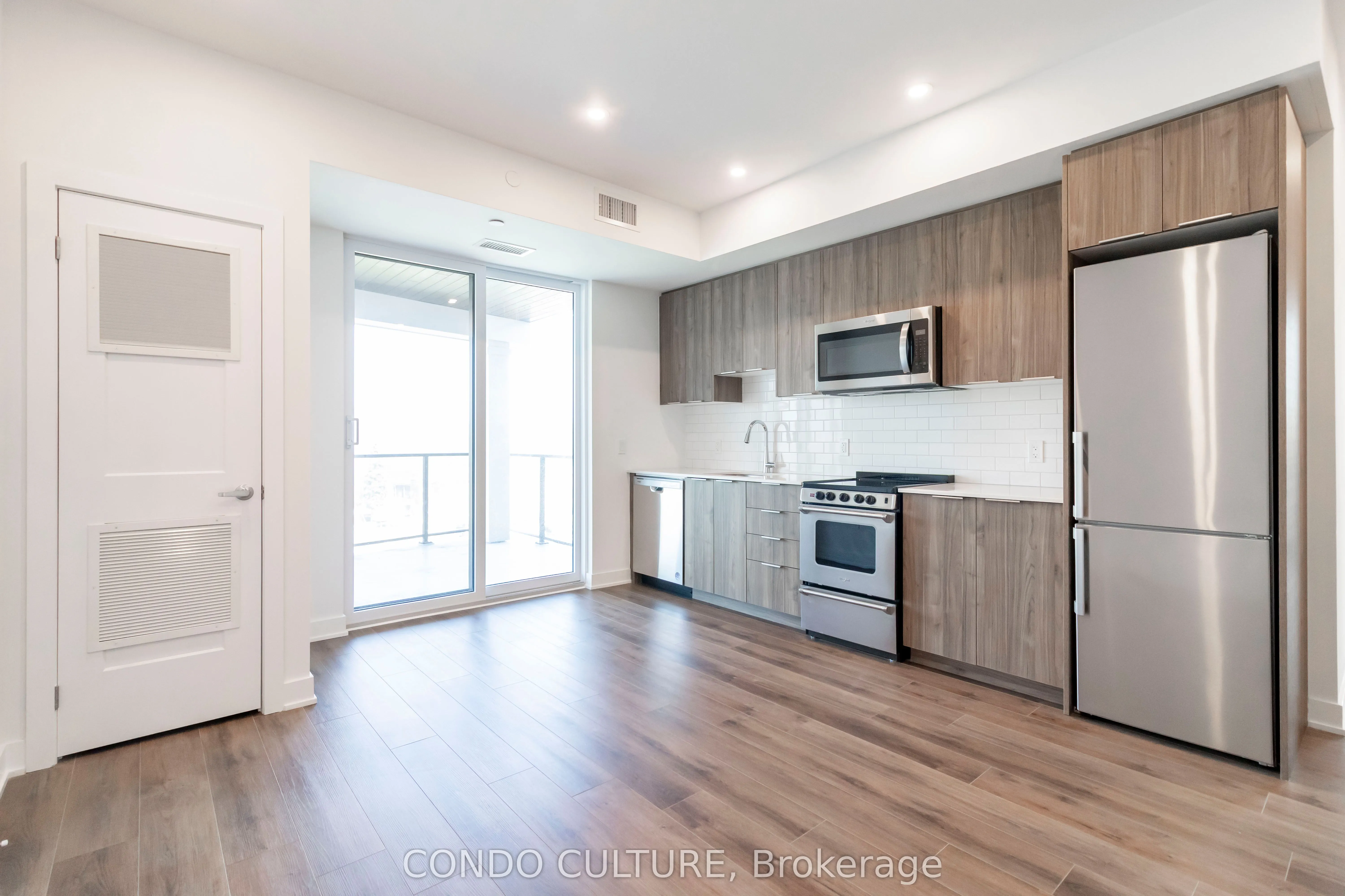 312 Erb Street W, #402