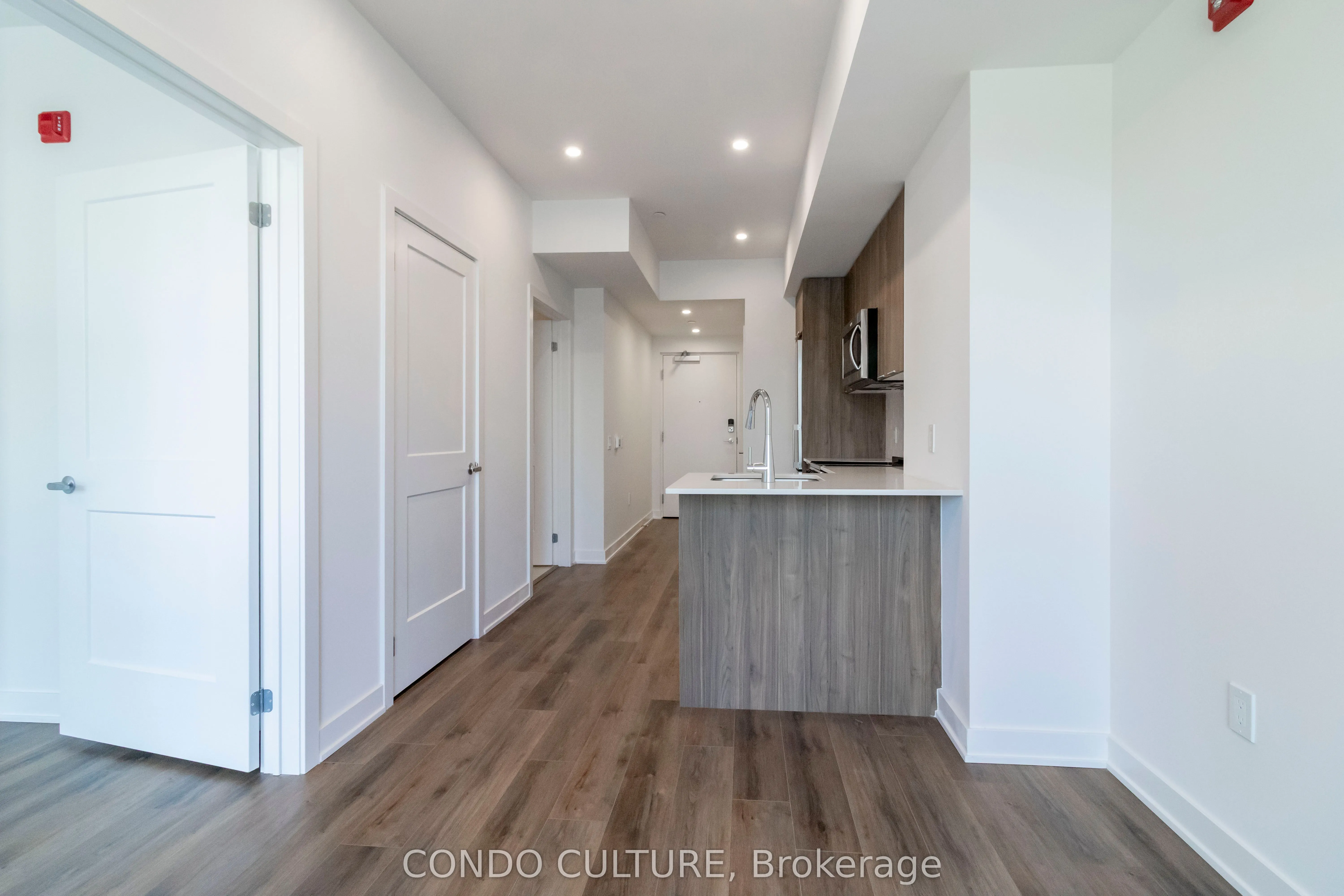 312 Erb Street W, #209