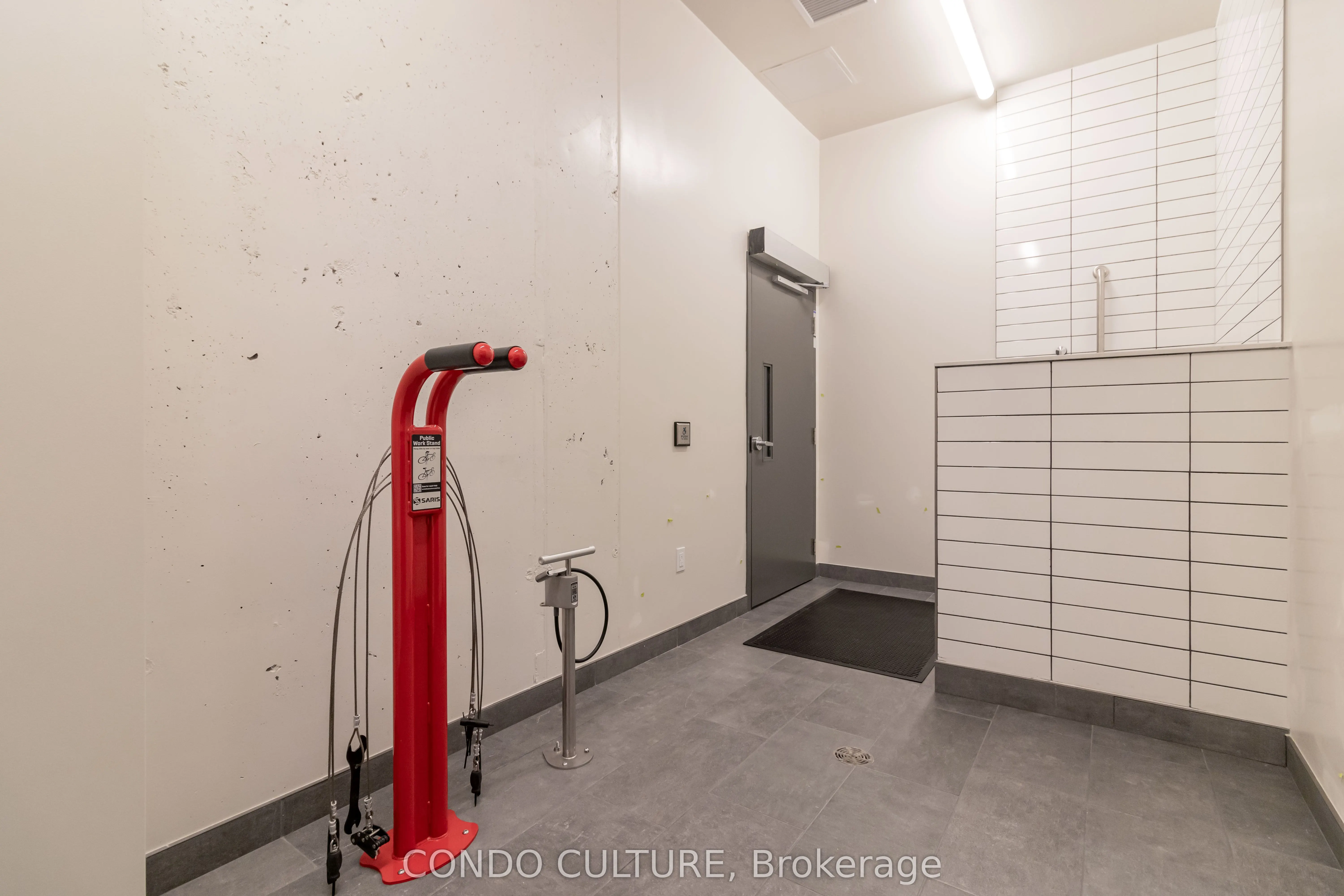 312 Erb Street W, #209