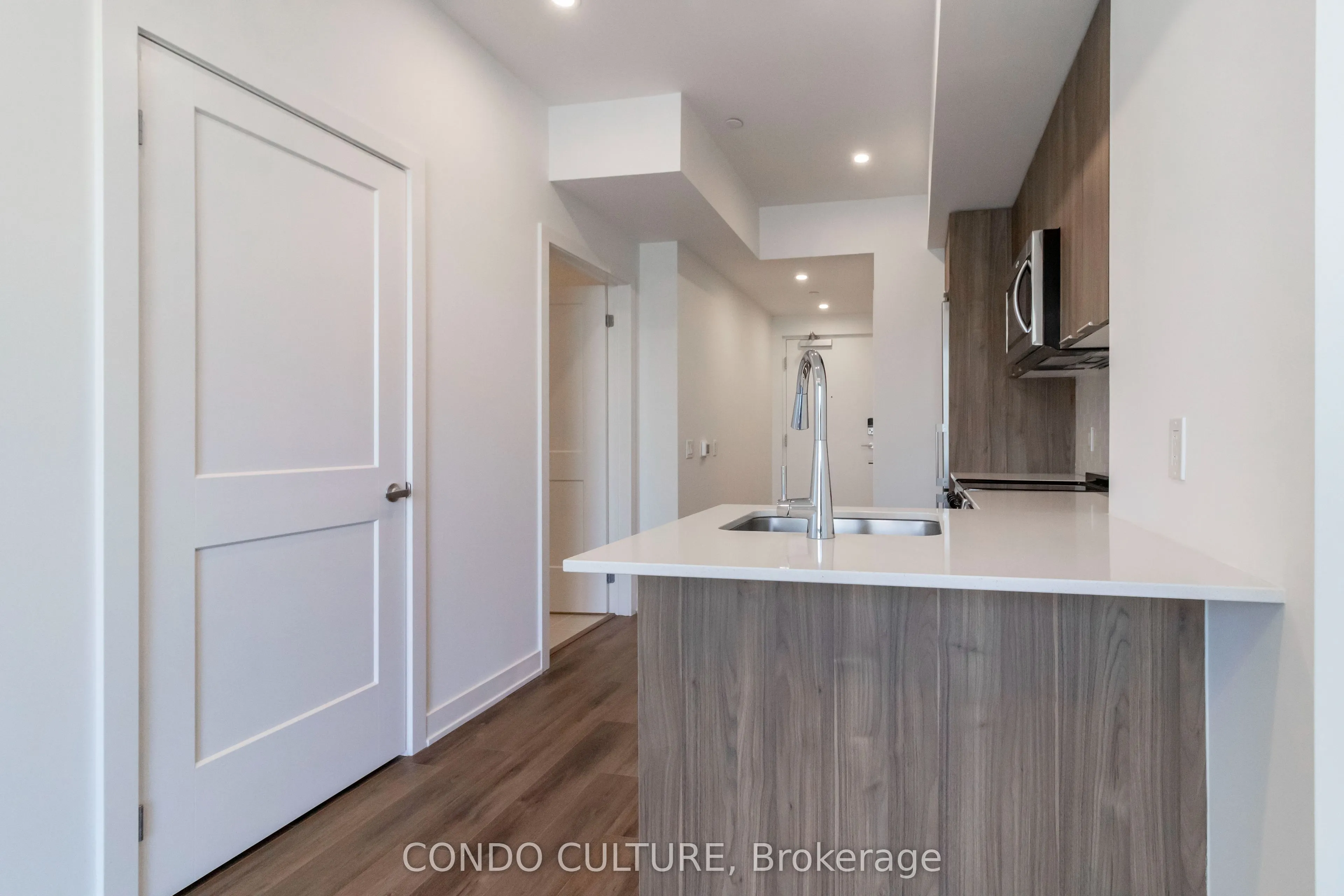 312 Erb Street W, #209