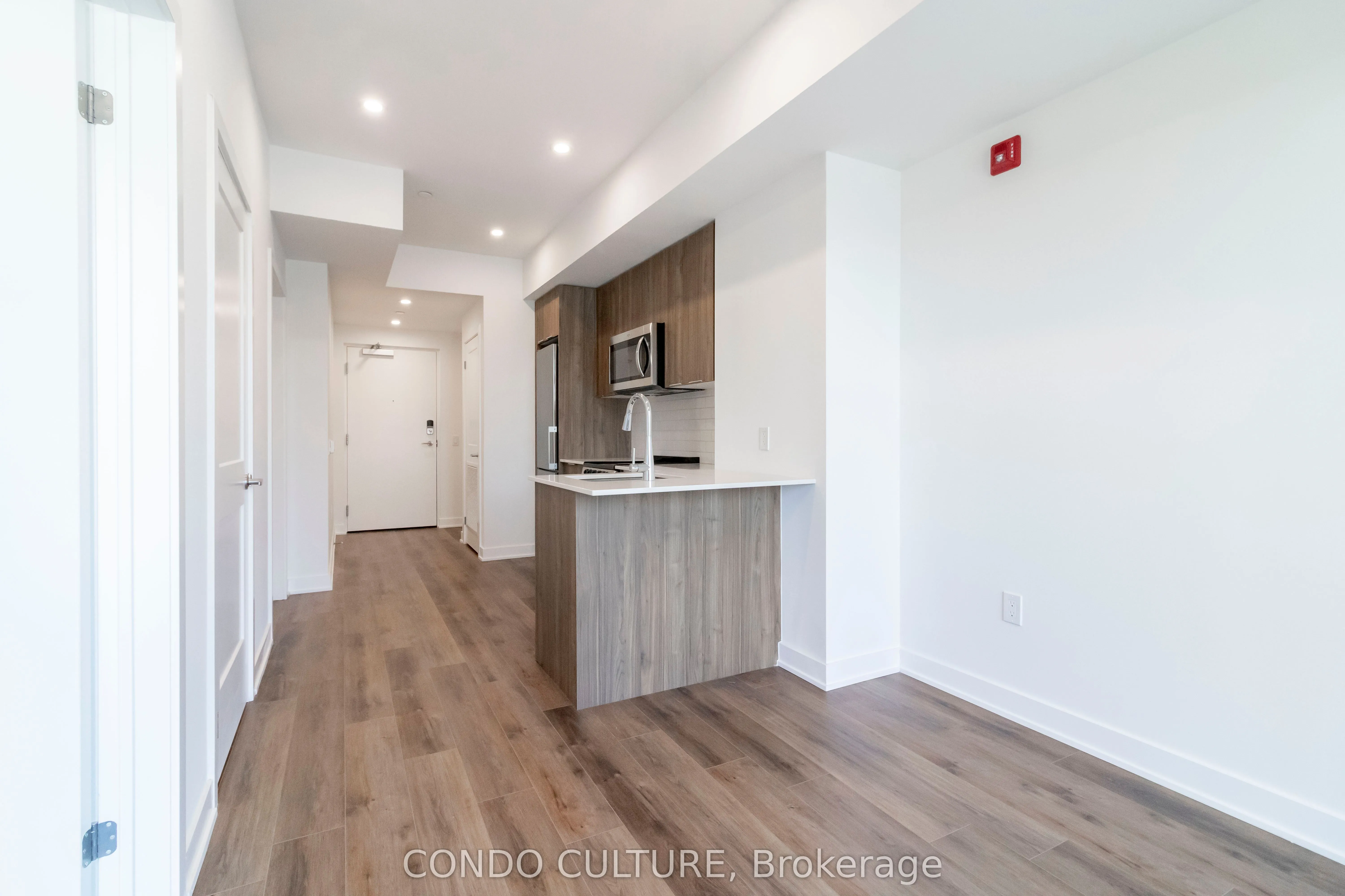 312 Erb Street W, #209