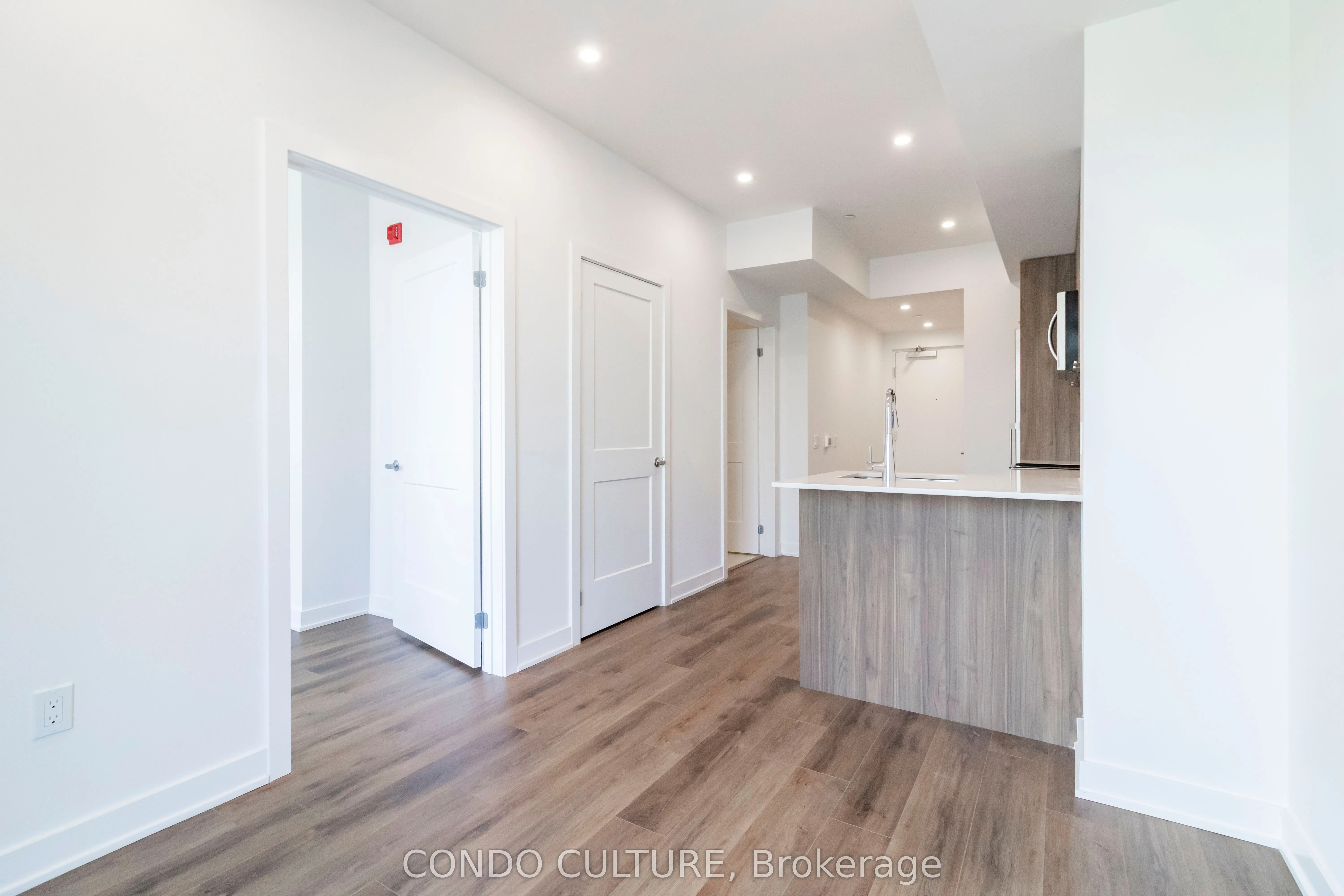 312 Erb Street W, #209