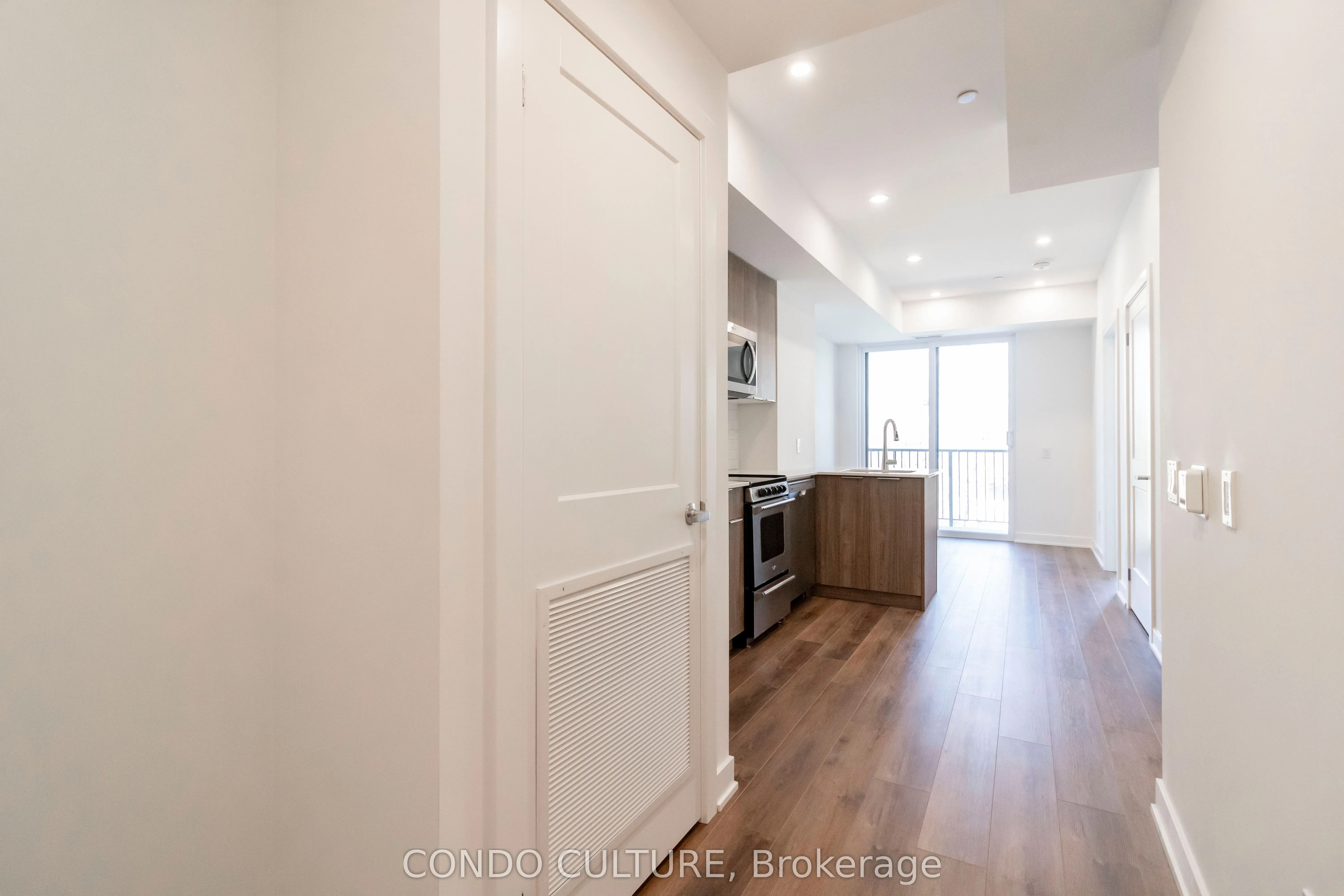 312 Erb Street W, #209